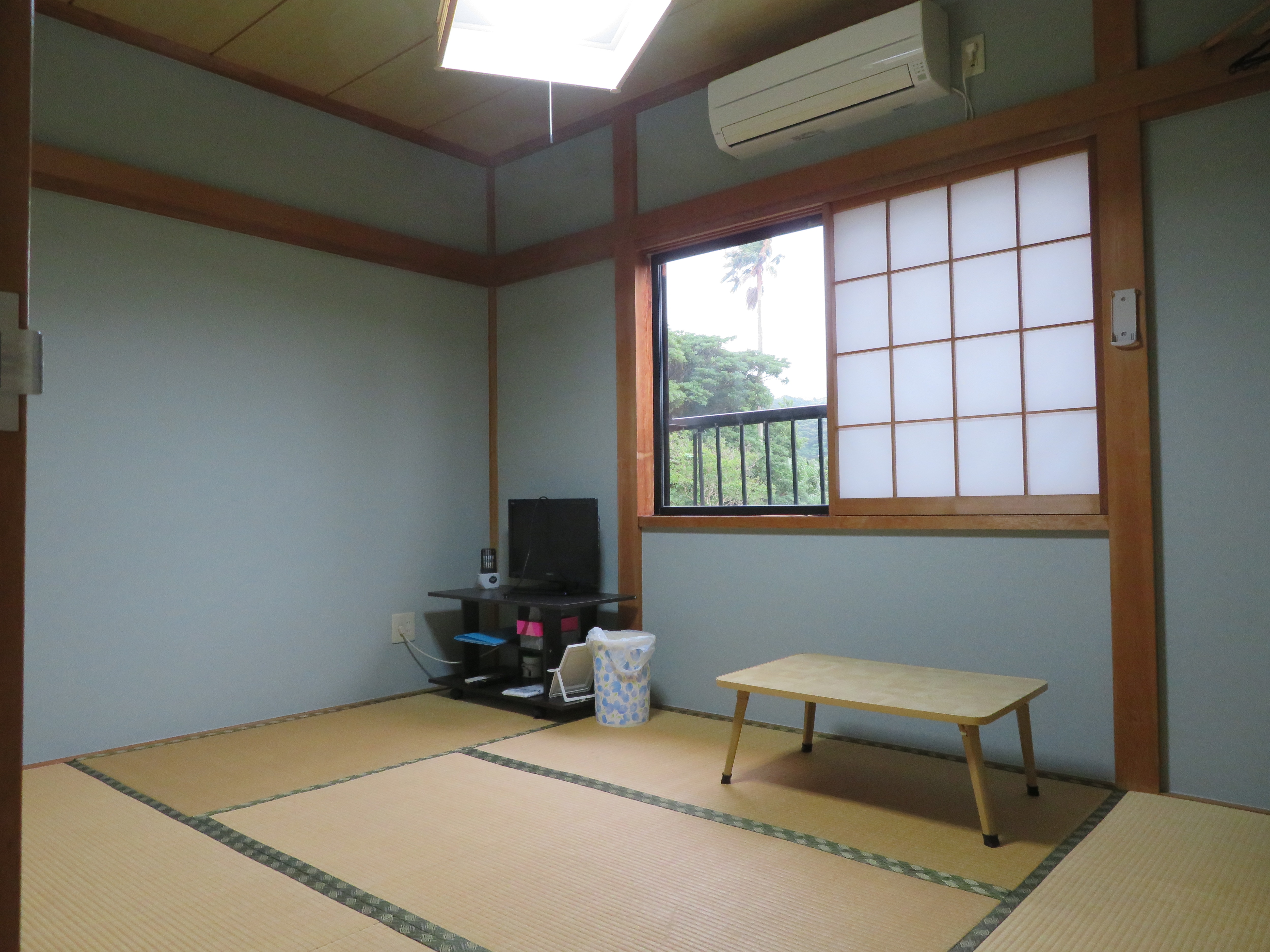 6 tatami room