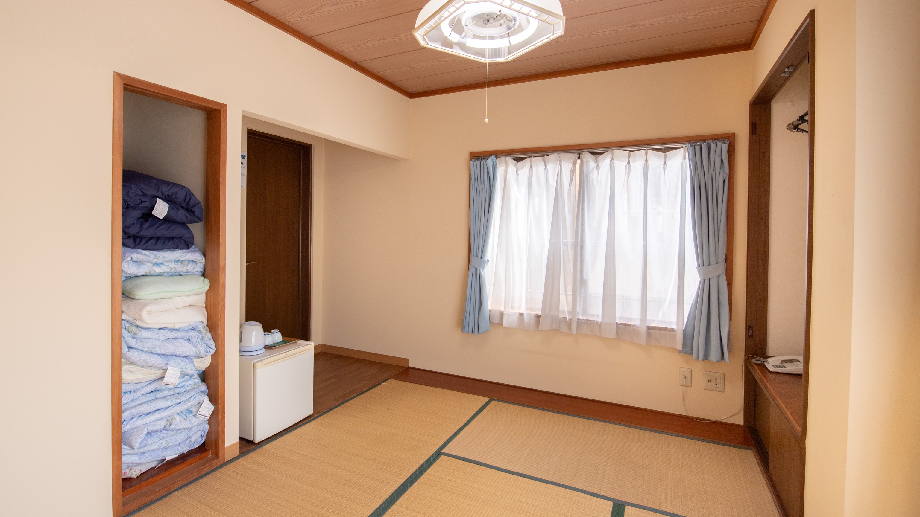 [Annex/Non-smoking] Japanese-style room for 1-3 people