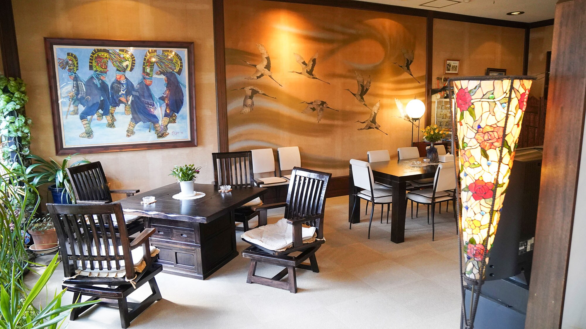 ・Please relax in the lobby on the first floor.