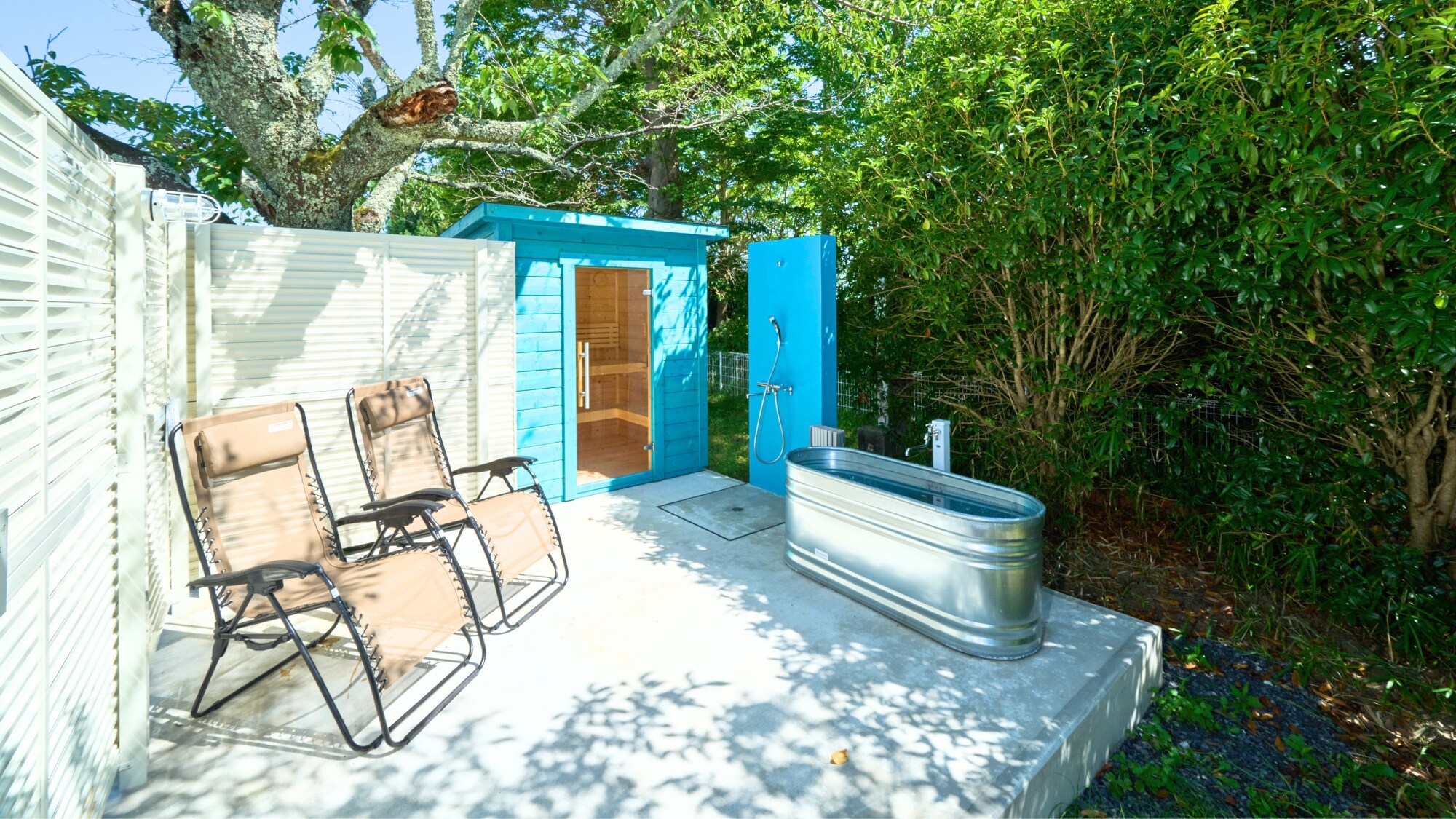 Pet Dome Tent with Private Sauna