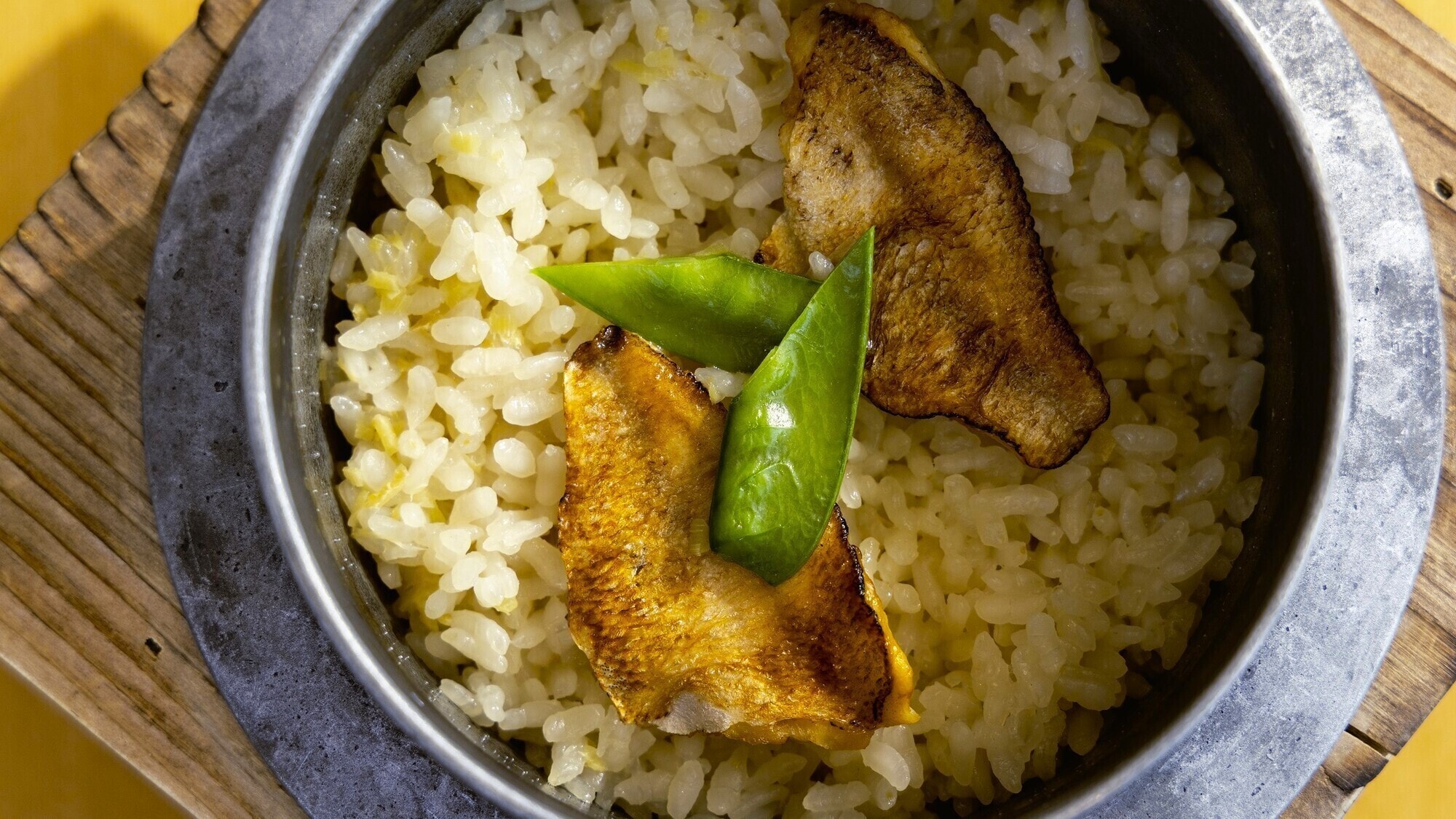 [Breakfast] A taste of Kanazawa with rice cooked in a pot