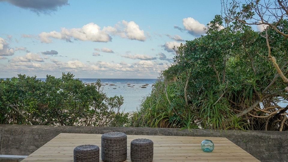 จุดชมวิว “Horizon and Morning Sun Inn” : ระเบียงชมวิวทะเล