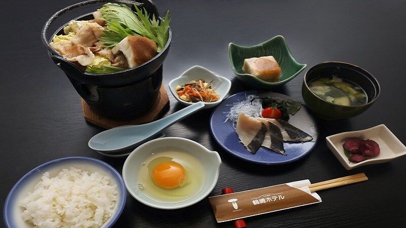 An example of dinner (set meal)! It changes every day, so it's great for consecutive nights.