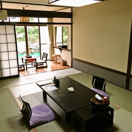 【客房內用餐】日式客房，12張榻榻米