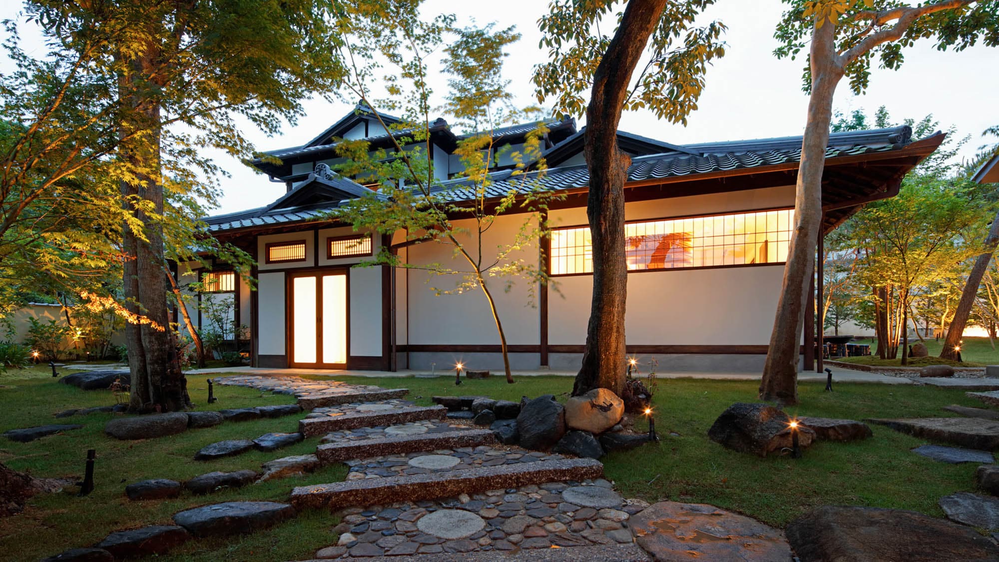 ・[Exterior] We look forward to welcoming you to your second home in Nara.