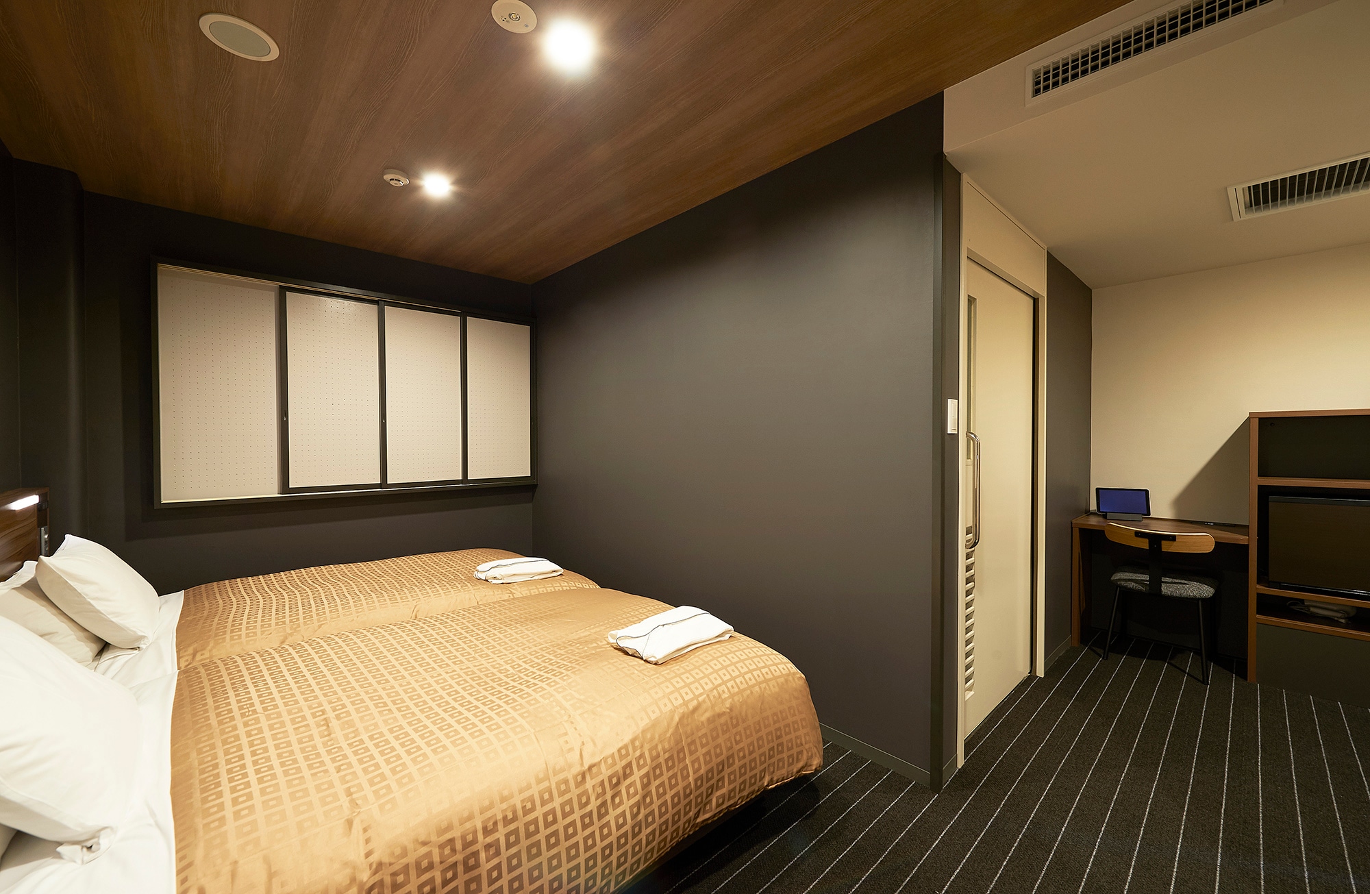 [Guest room] Universal twin room ① Area 24.2㎡ Bed width 110cm & times; 2 units