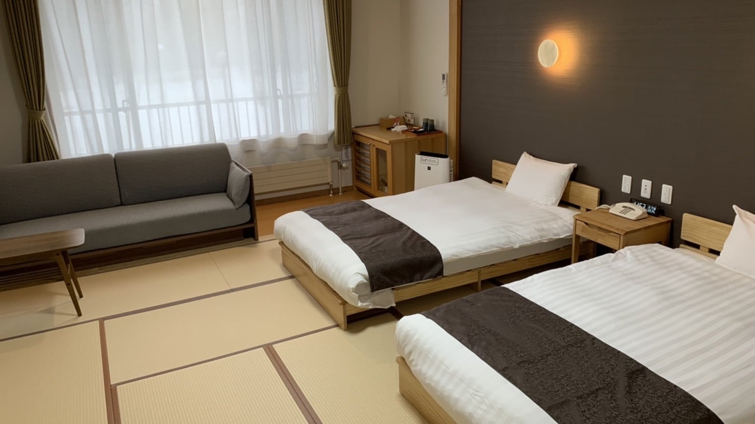 [Main building 1st floor] Japanese-style bedroom Japanese-style room 12 tatami mats (non-smoking)