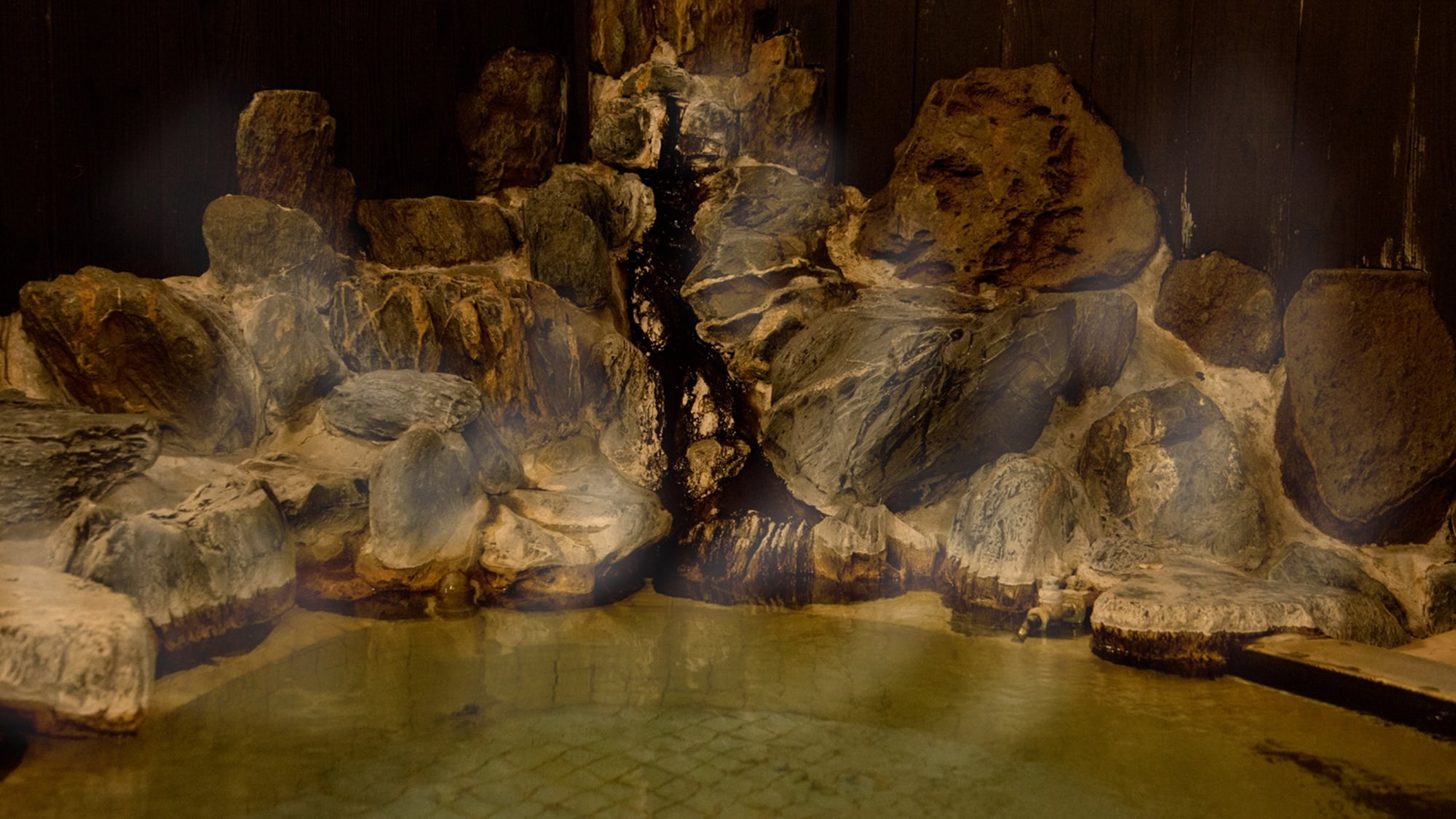 * Yoshioka Onsen is said to be good for recovery from fatigue, health, bruises, muscle aches, and poor circulation.