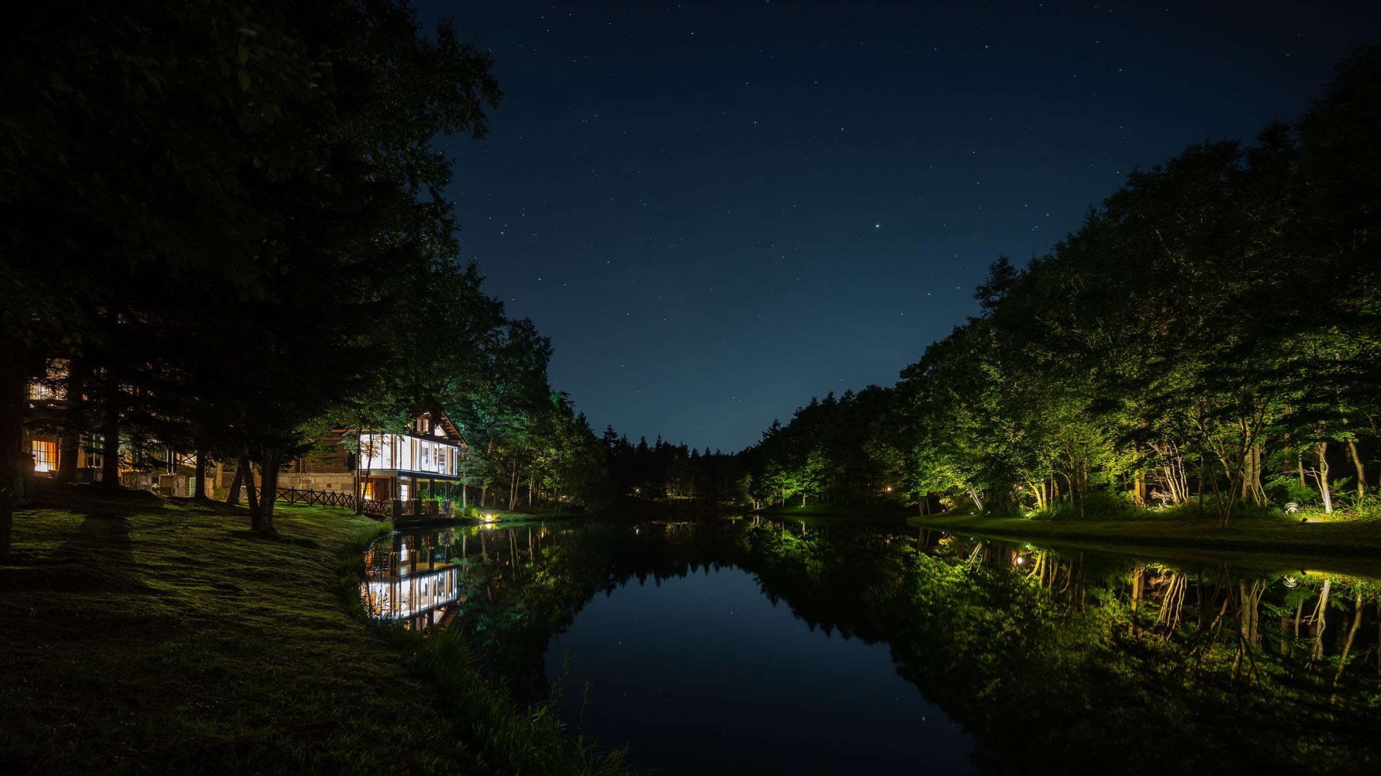 Lake View Cottage [Appearance] (Night)