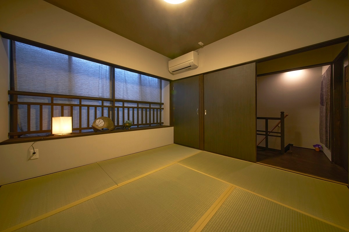 Japanese-style room (1)