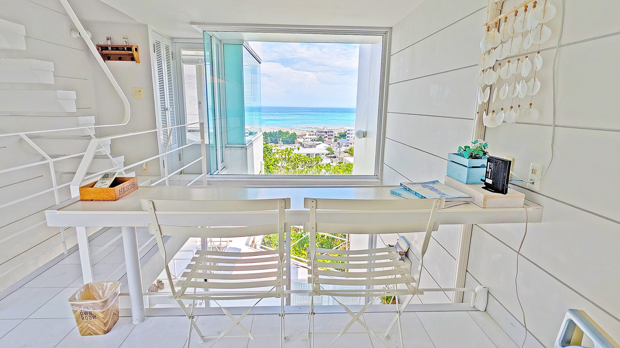 [Guest room] View from the desk on the second floor (example)