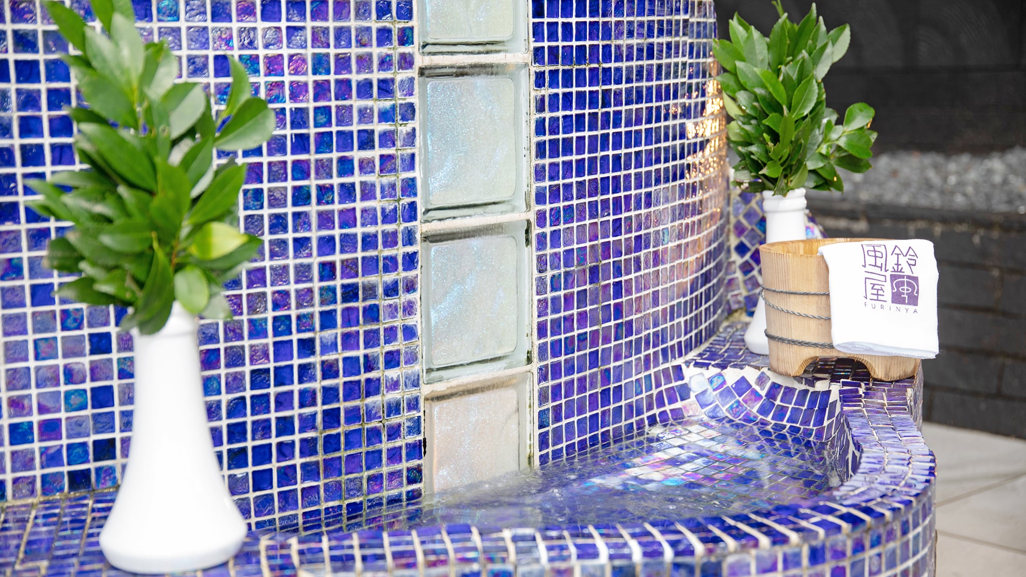 God of hot springs ♪