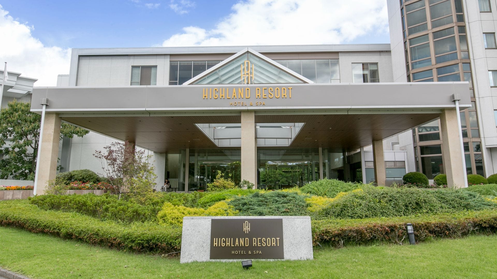 Hotel exterior * Image