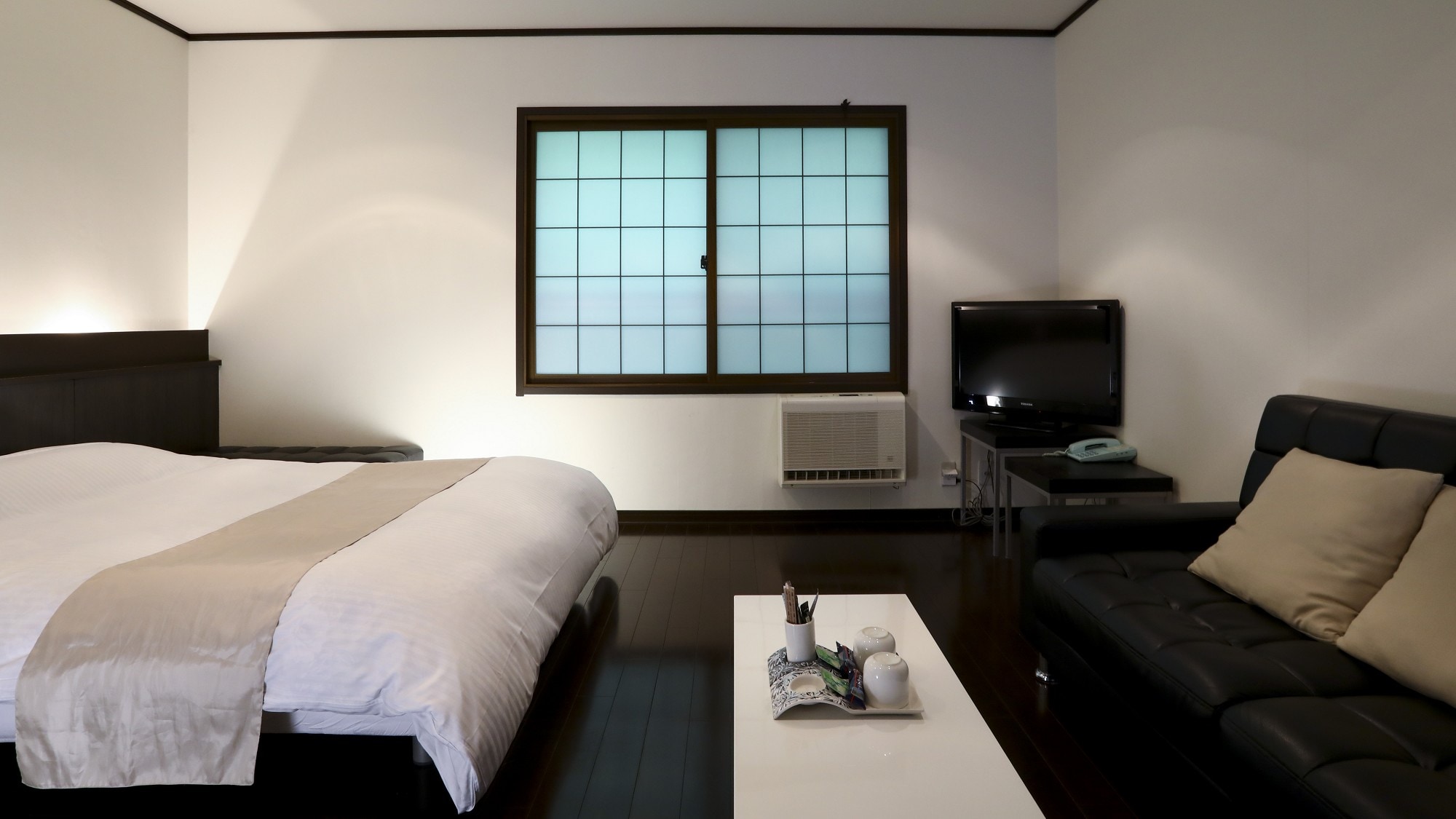Limited to 1 room [Double bedroom]