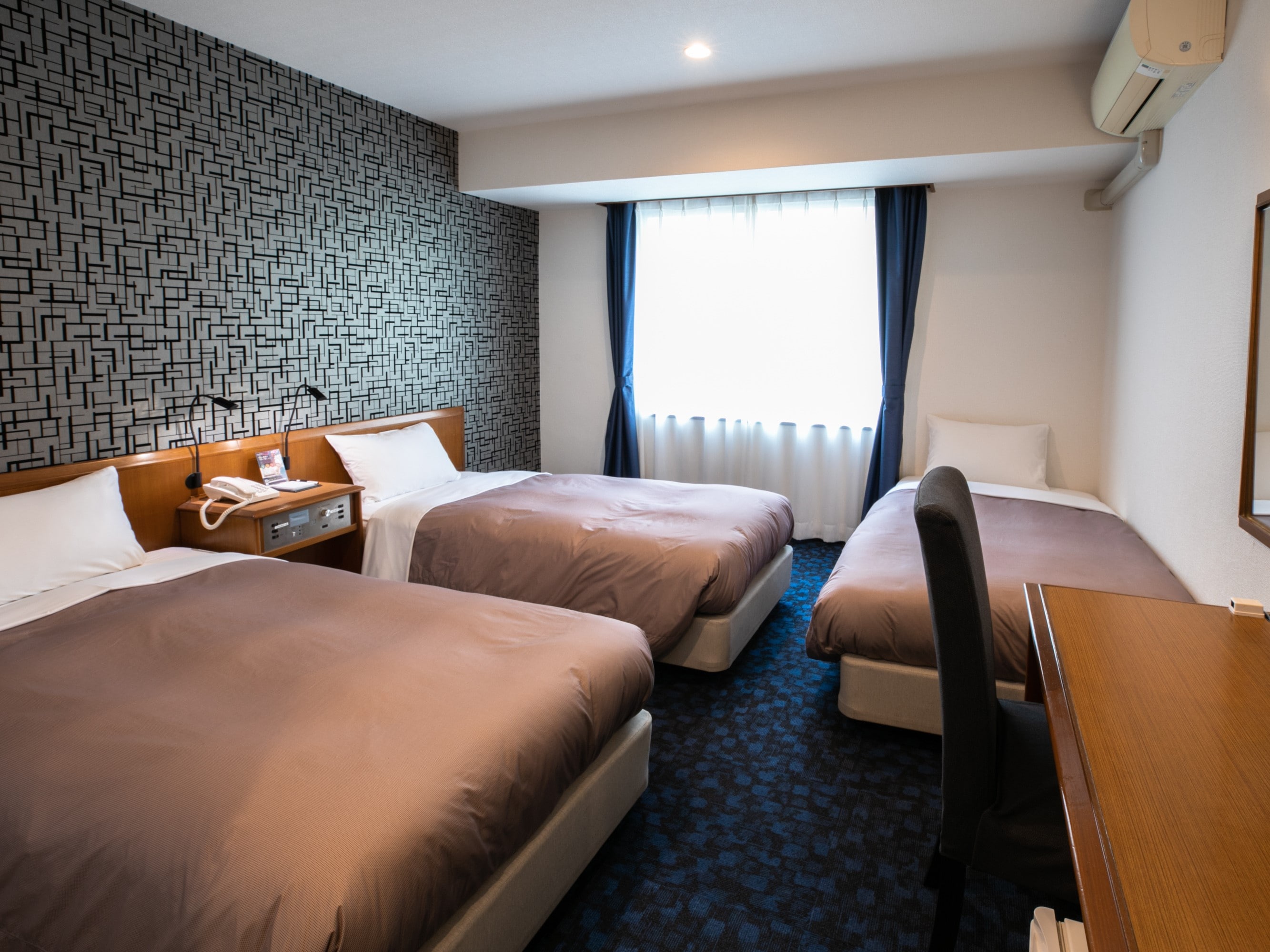 Triple room