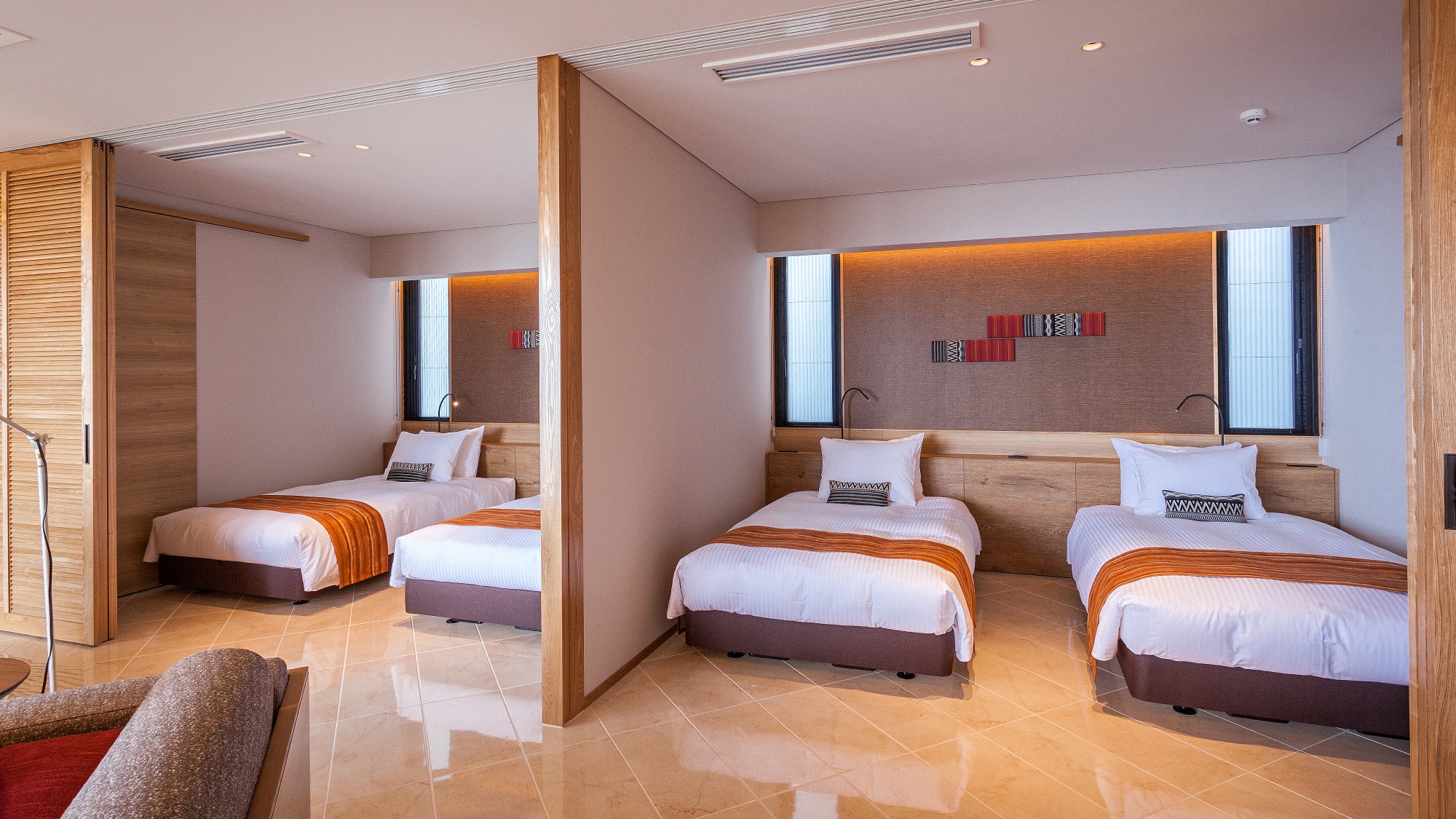 4 bedrooms 1 bedroom