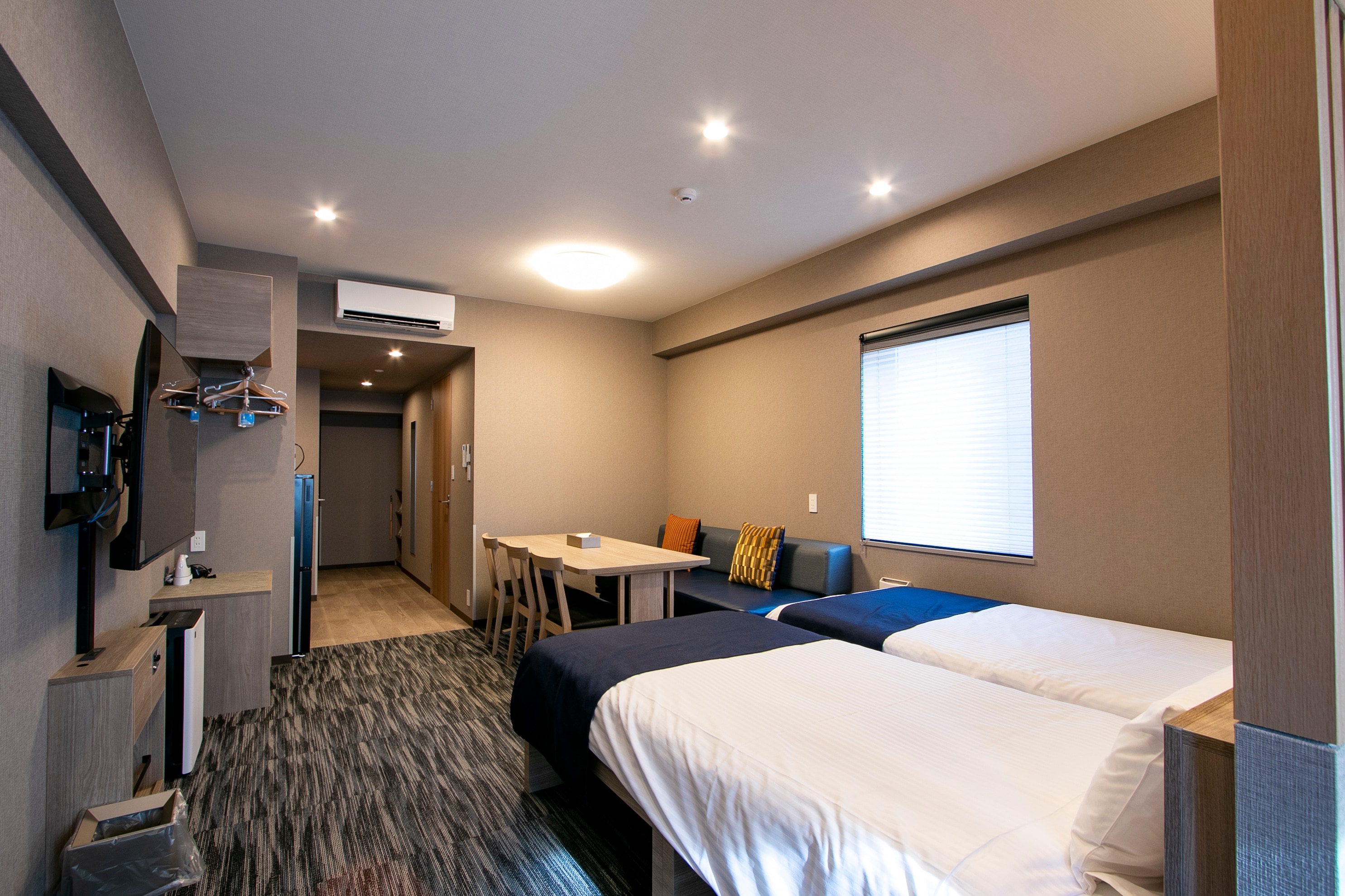 Superior 5 Beds_3
