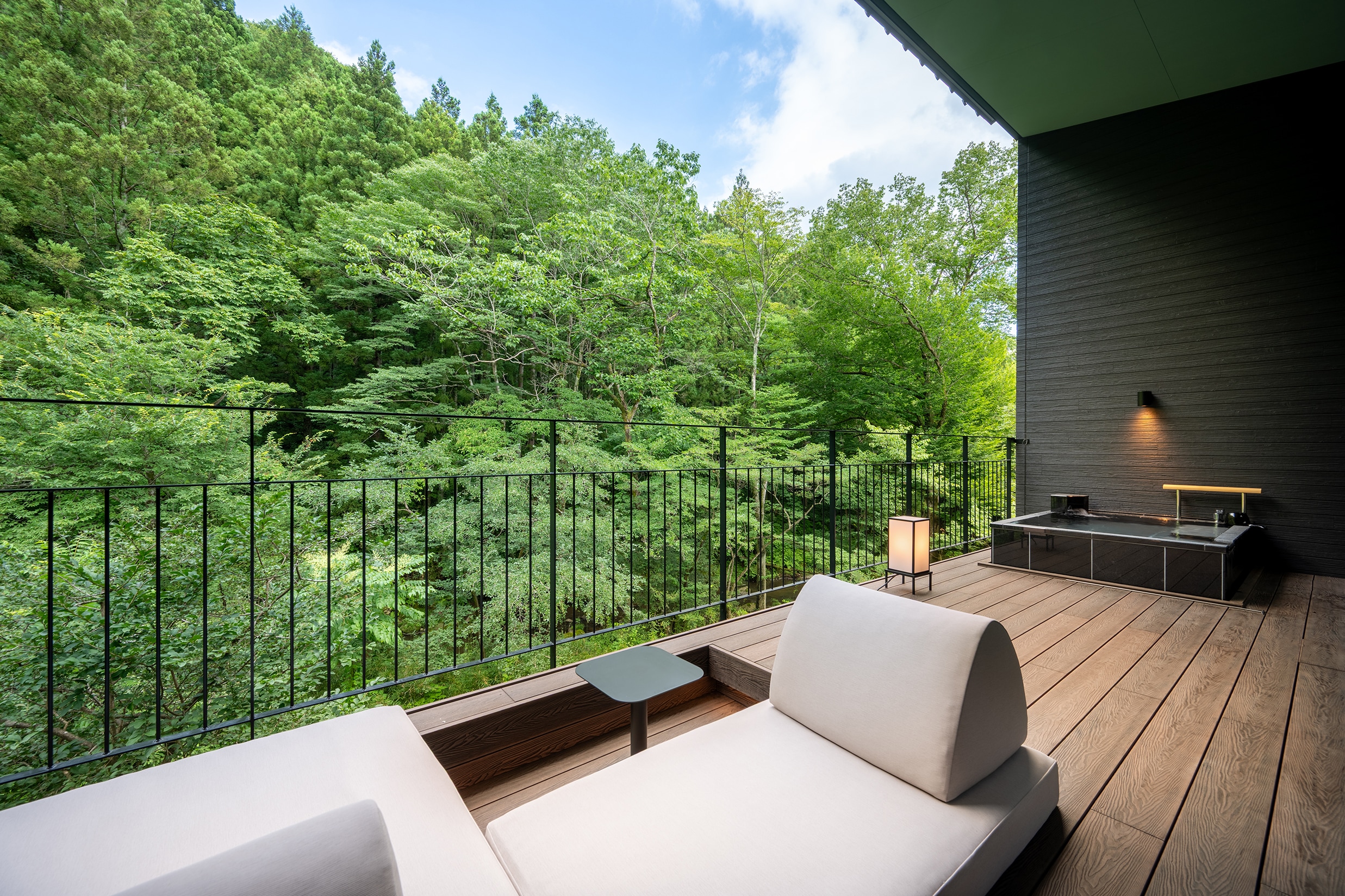 River View Villa Suite Terrace and open-air bath in the room