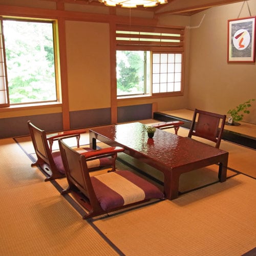 * [Example of guest room] All Japanese and Western rooms are continued for a relaxing time.