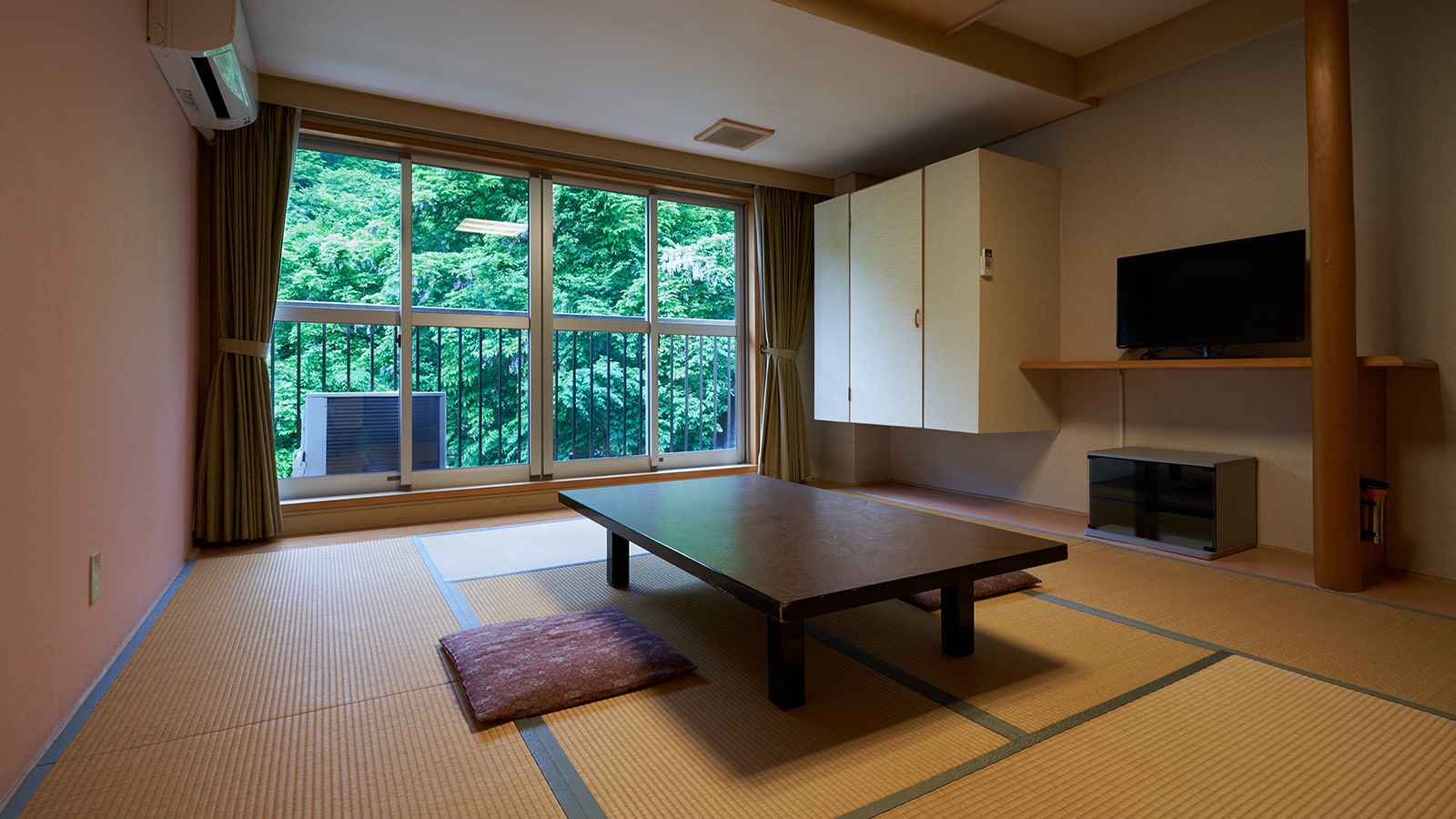 10 tấm chiếu tatami (không có nhà vệ sinh)