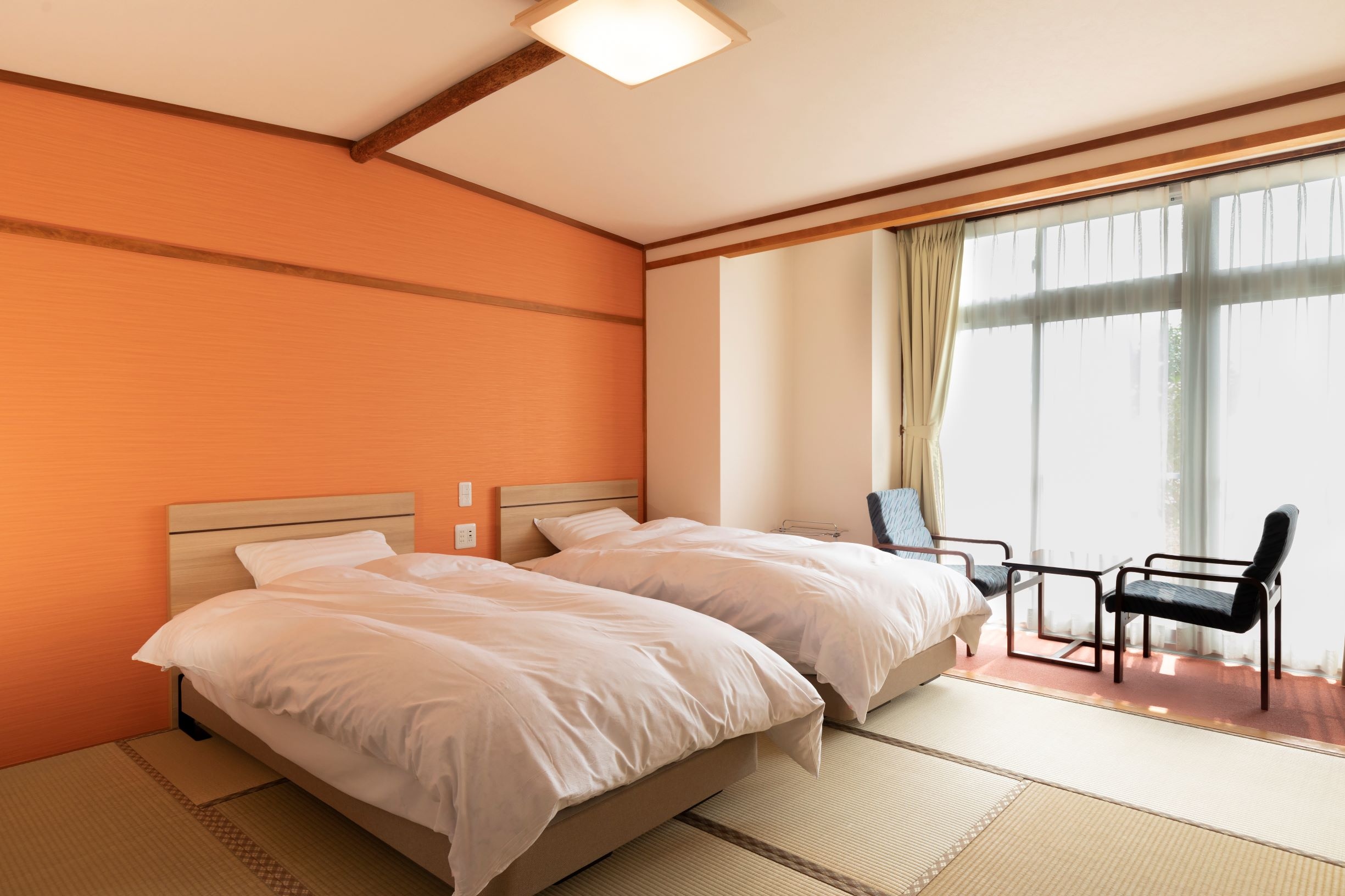8 kamar bergaya Barat tatami