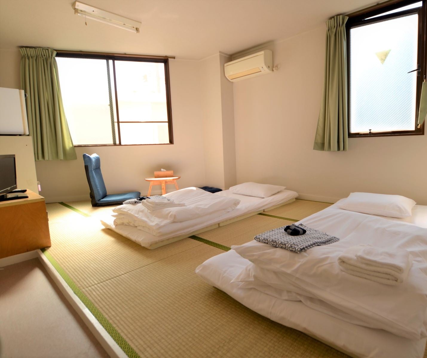 7 tatami Japanese-style room (for 2 people)