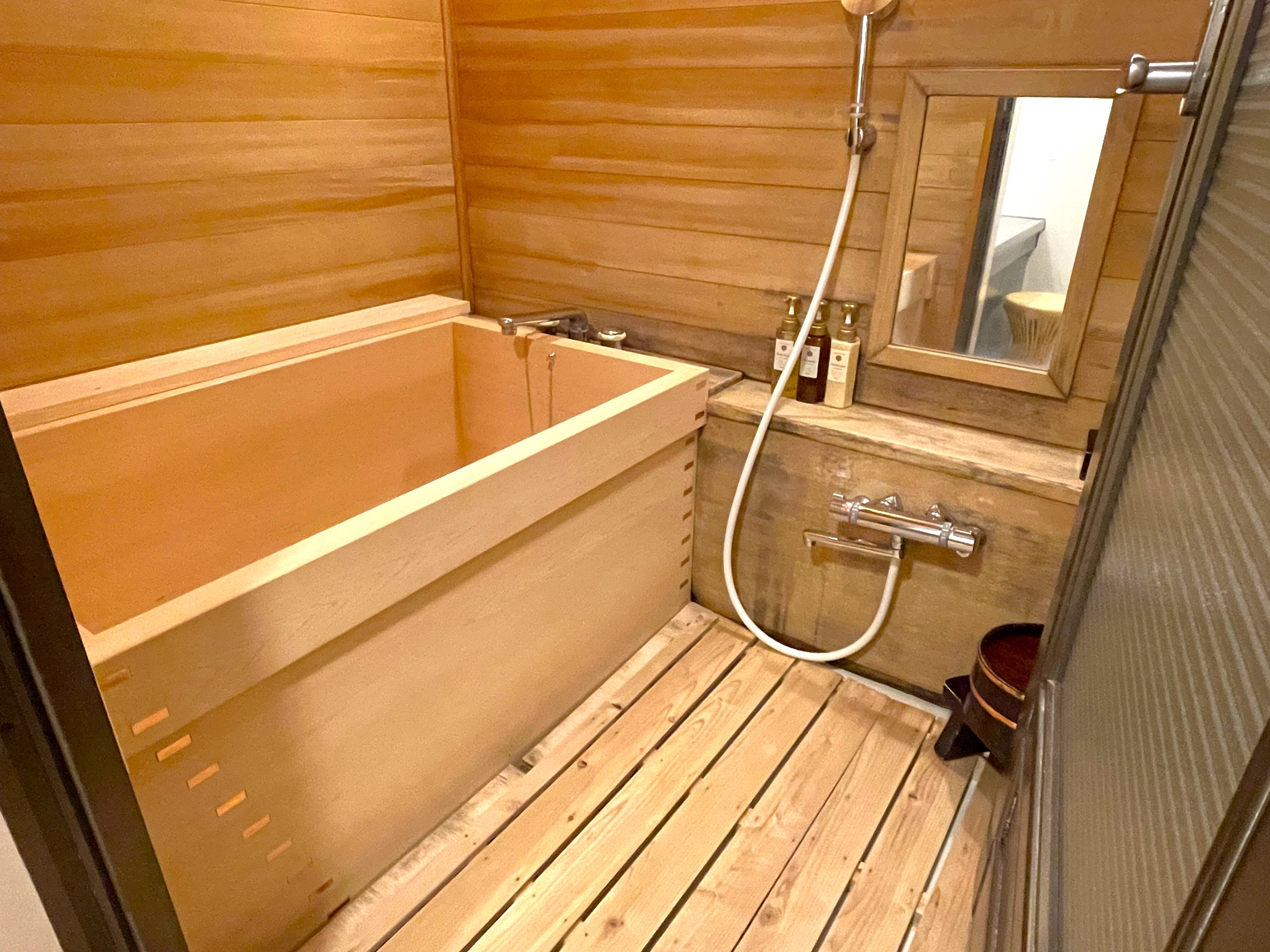 일본식 B형 히노키 목욕