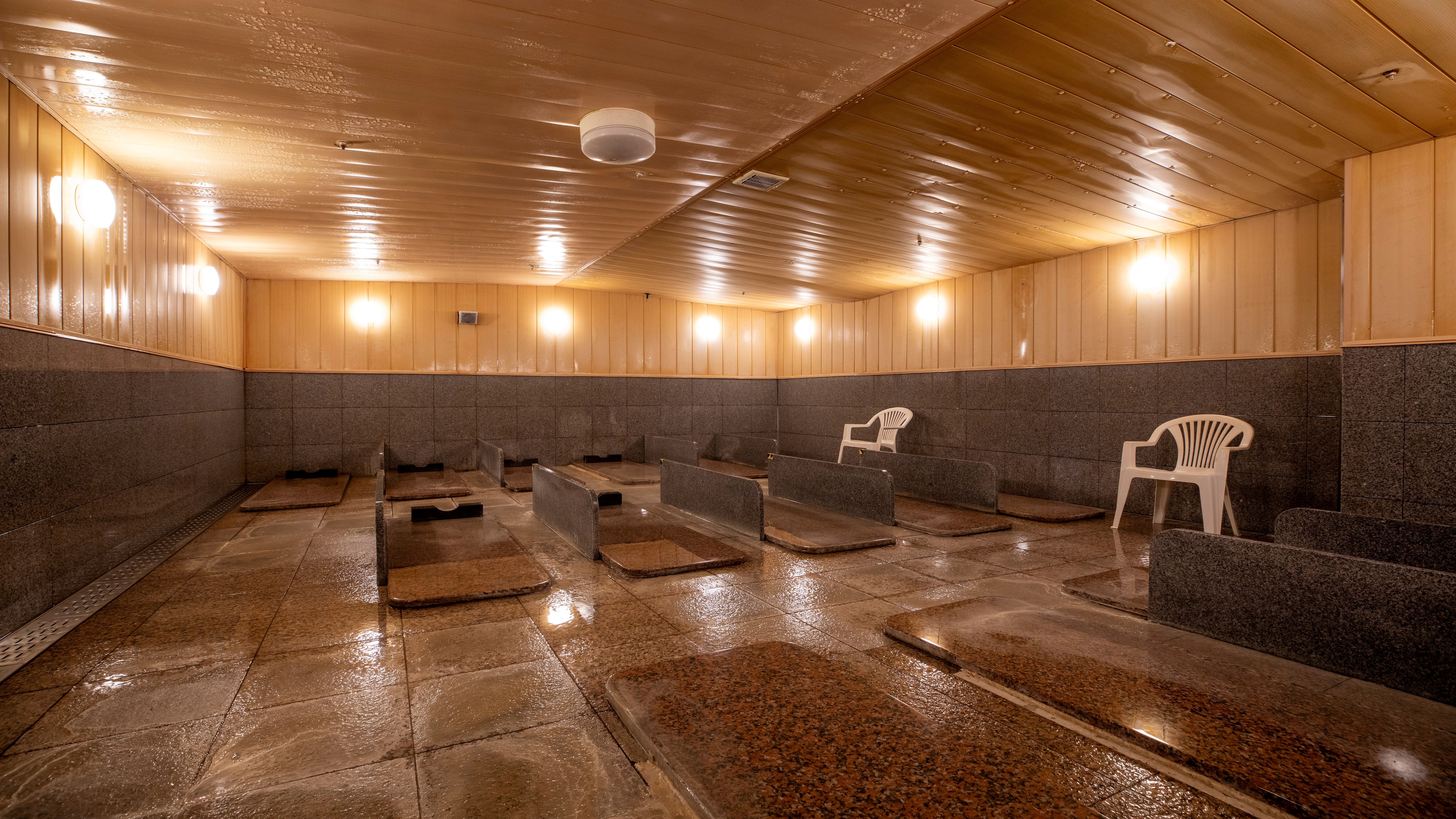 Mist sauna (men's bath)