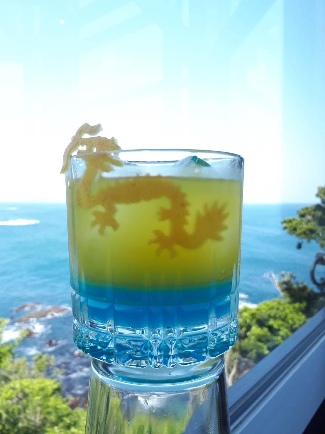 我們原創的雞尾酒，“龍之居所”