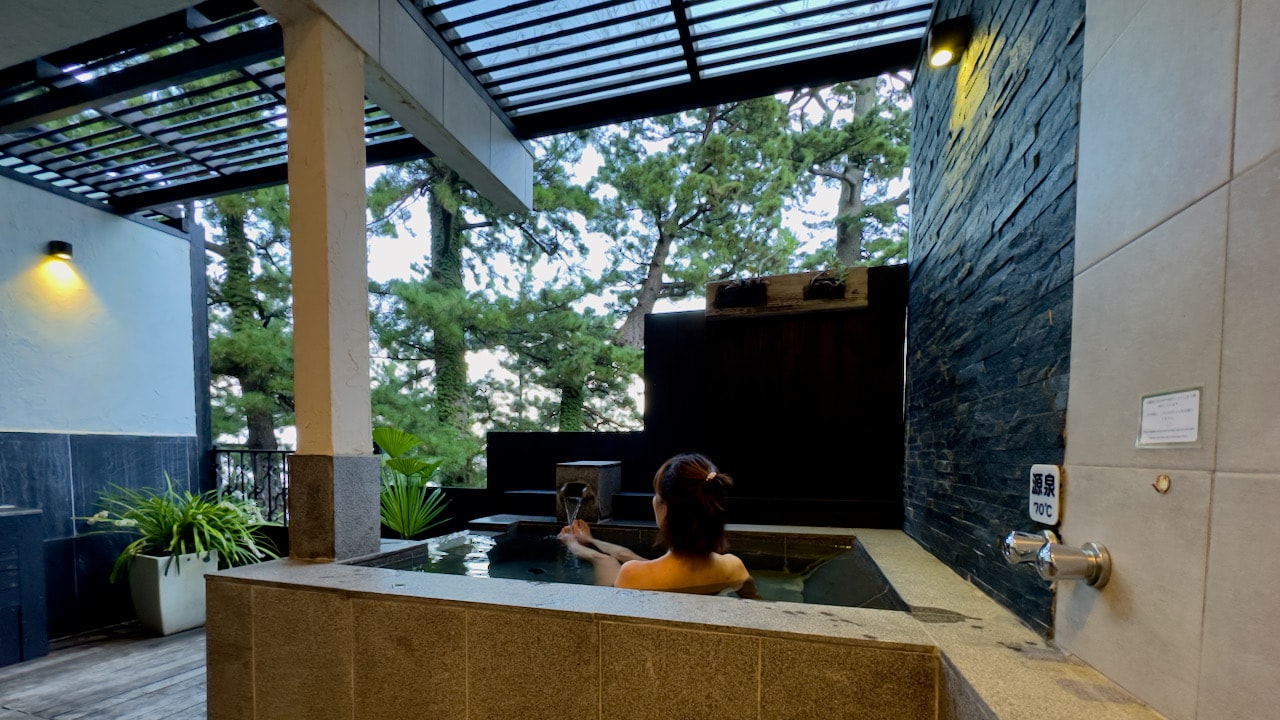 [Japanese-style room] Guest room hot spring