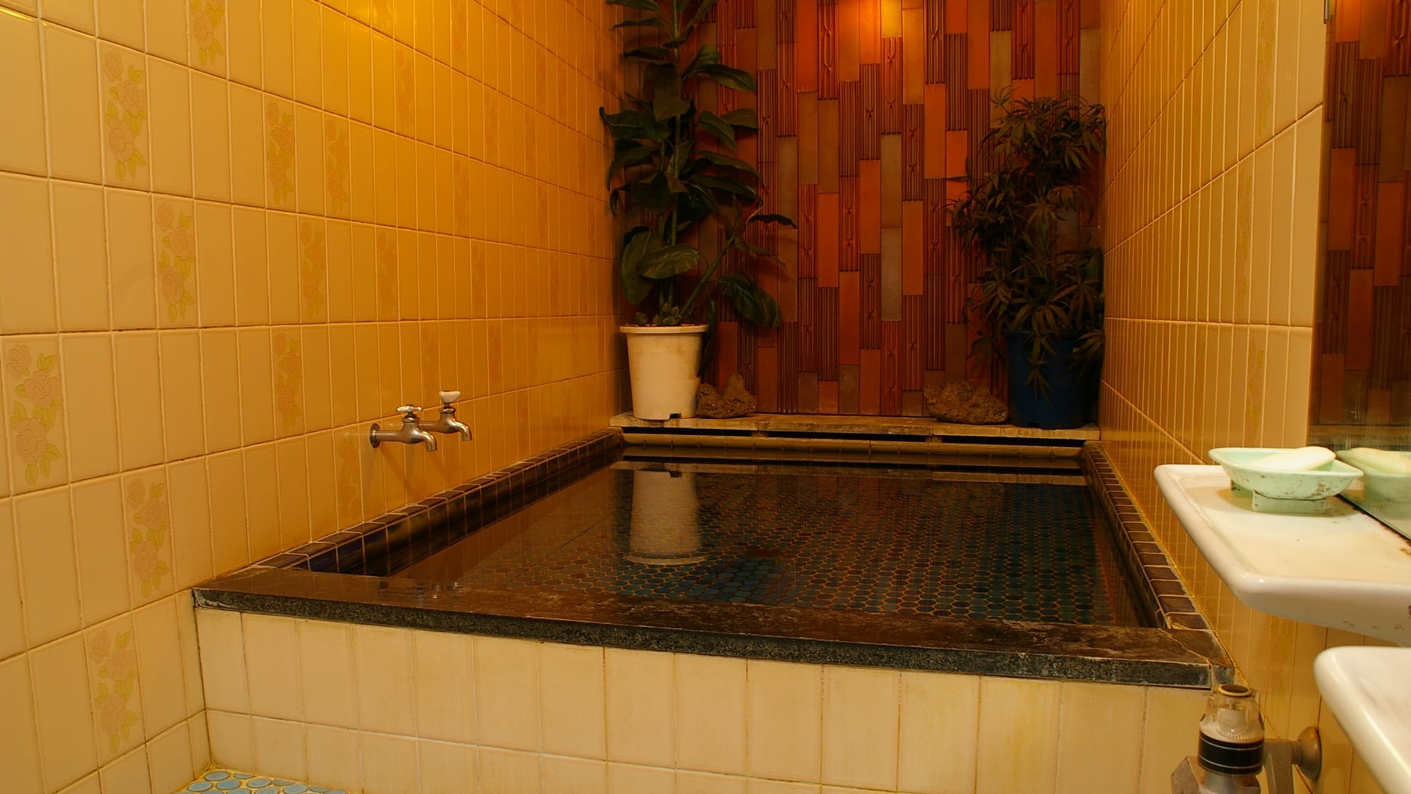 * [Bath] Relax in the bath ♪ It's not a large bath, but please warm up slowly.