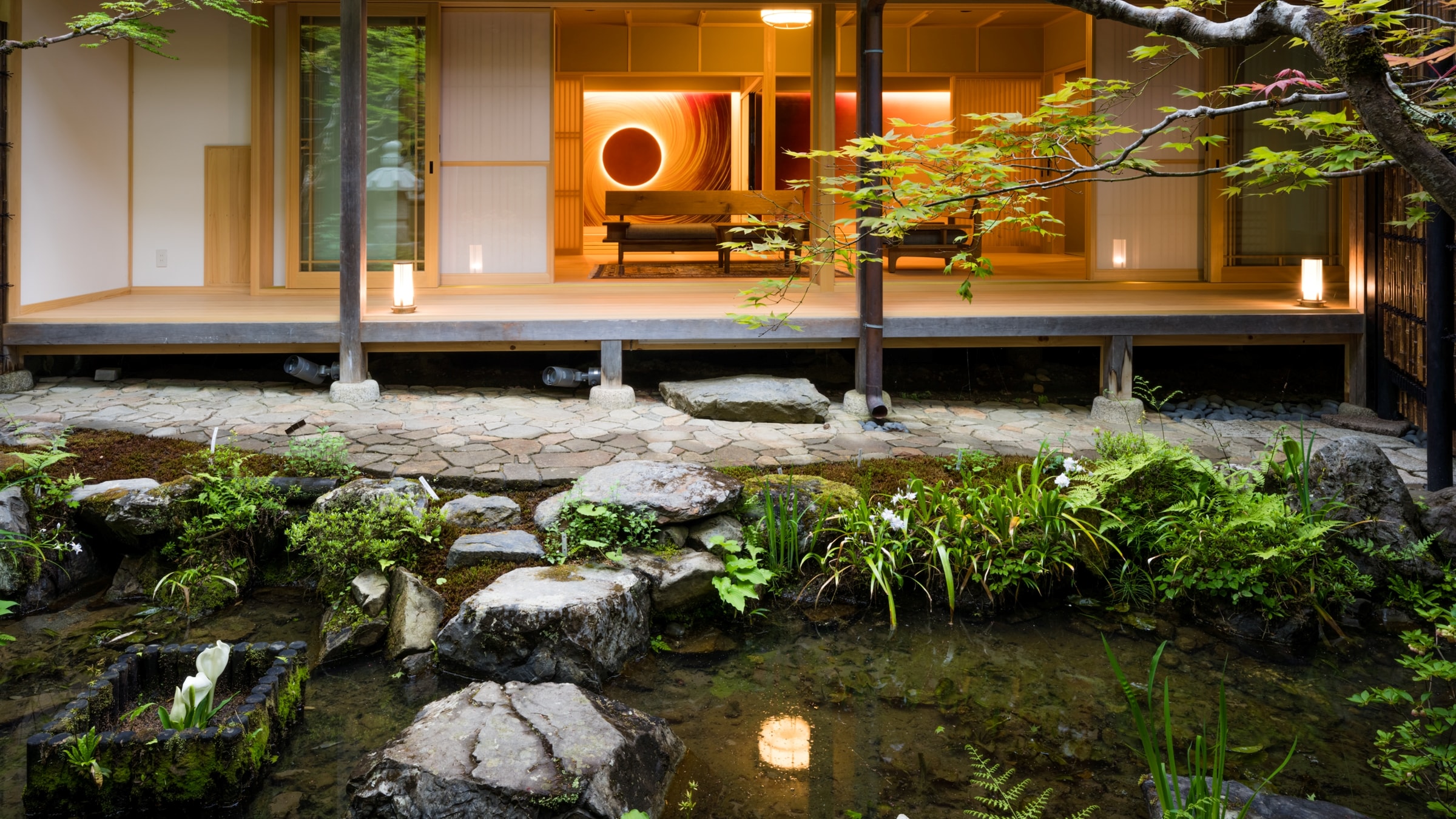 [100 square meters + 70 square meters of garden] An example of the luxury suite "Tsukiwa" with a semi-open-air bath