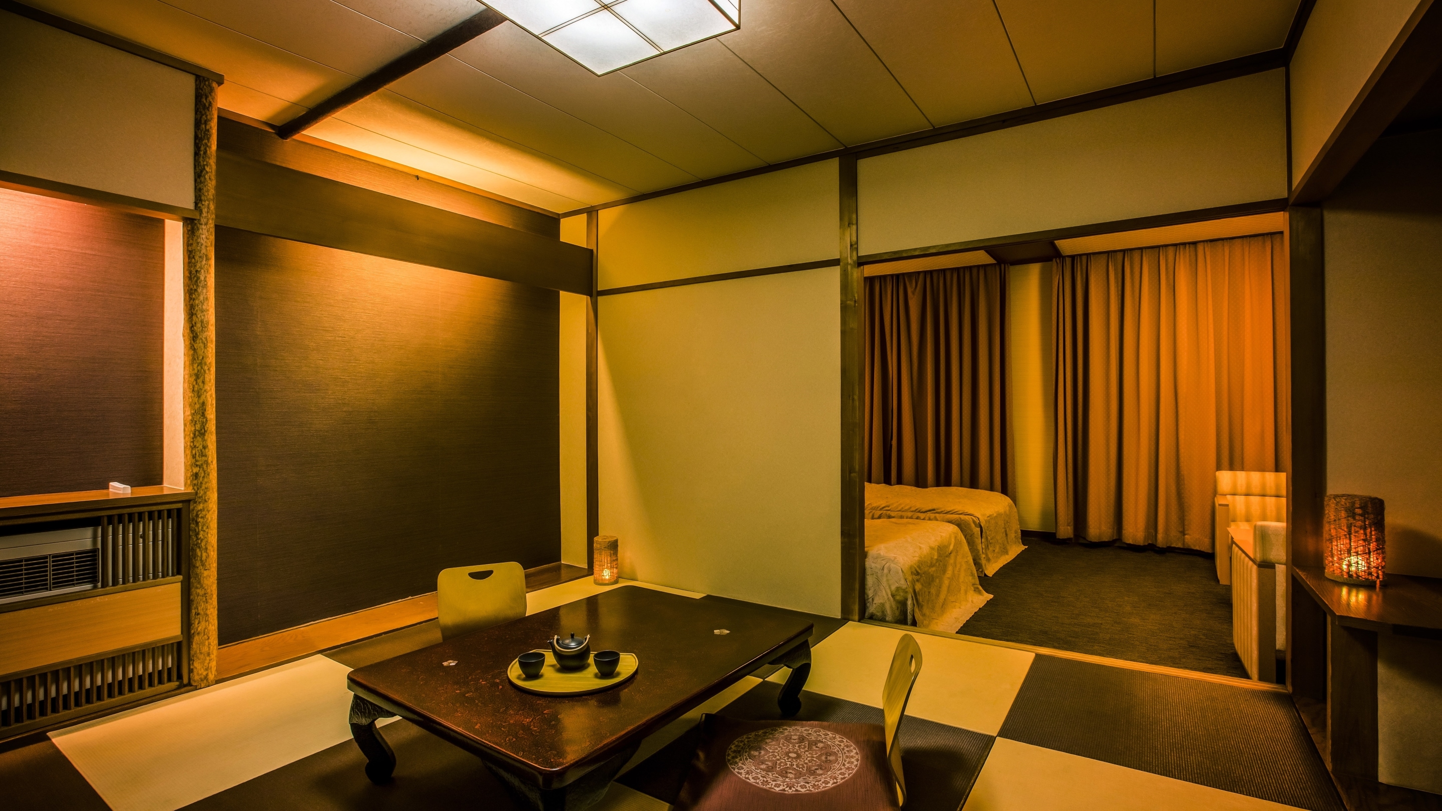 Superior Japanese-Western style twin room with open-air bath *Example of guest room