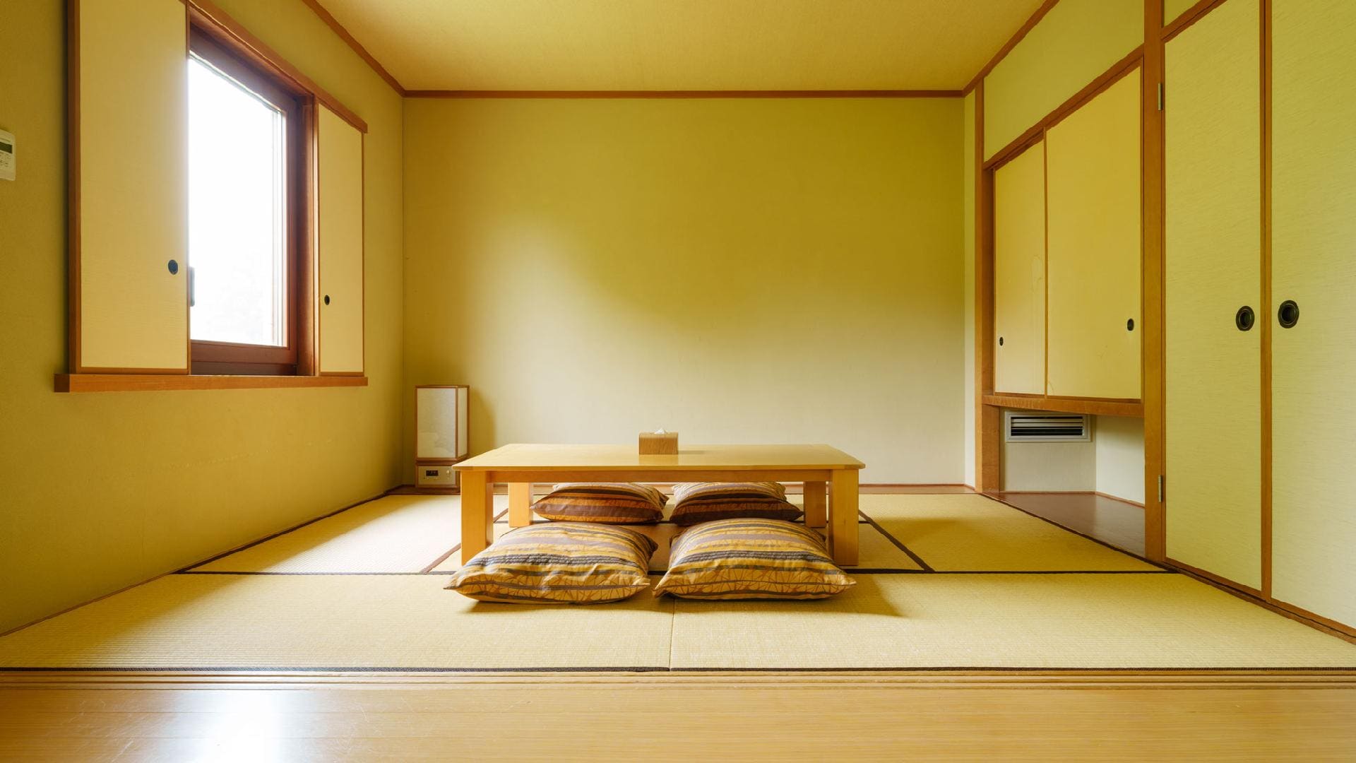 [Ruang keluarga bangunan utama] 2 tempat tidur + 6 tatami Kamar bergaya Jepang-Barat (53 meter persegi, lebar tempat tidur 120 cm)