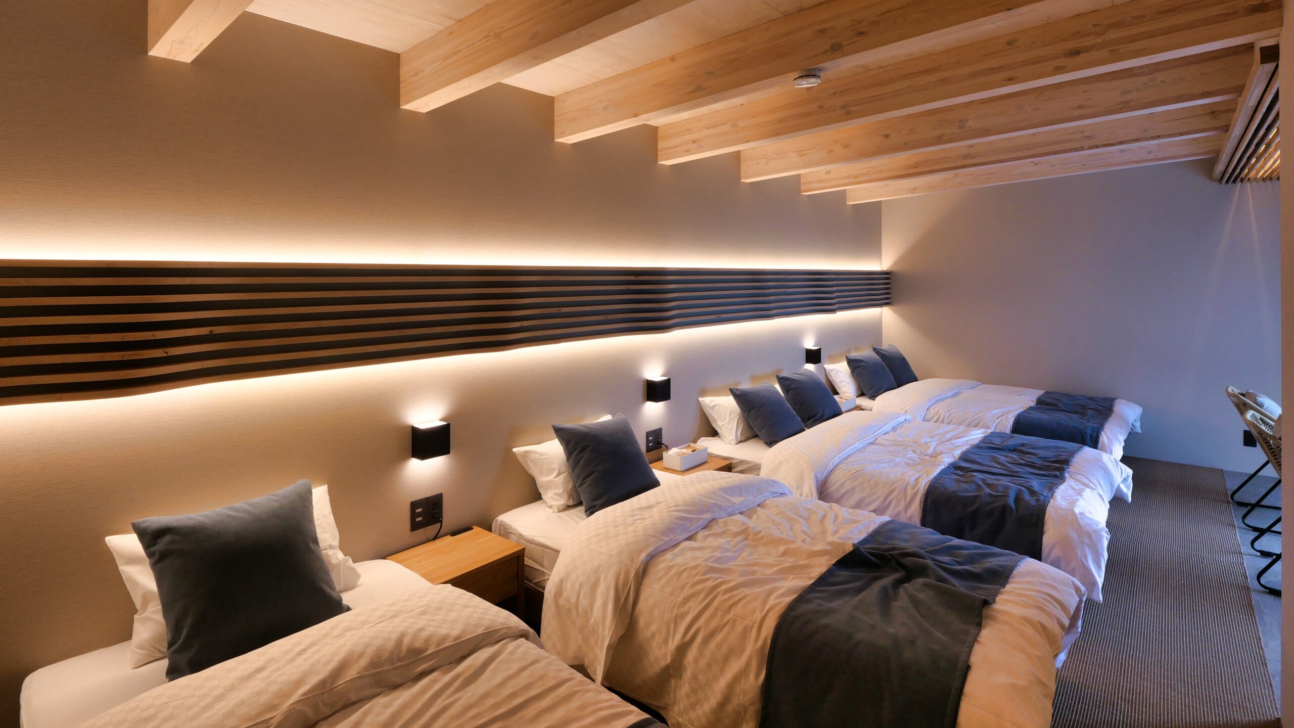 [WATER] Bedroom
