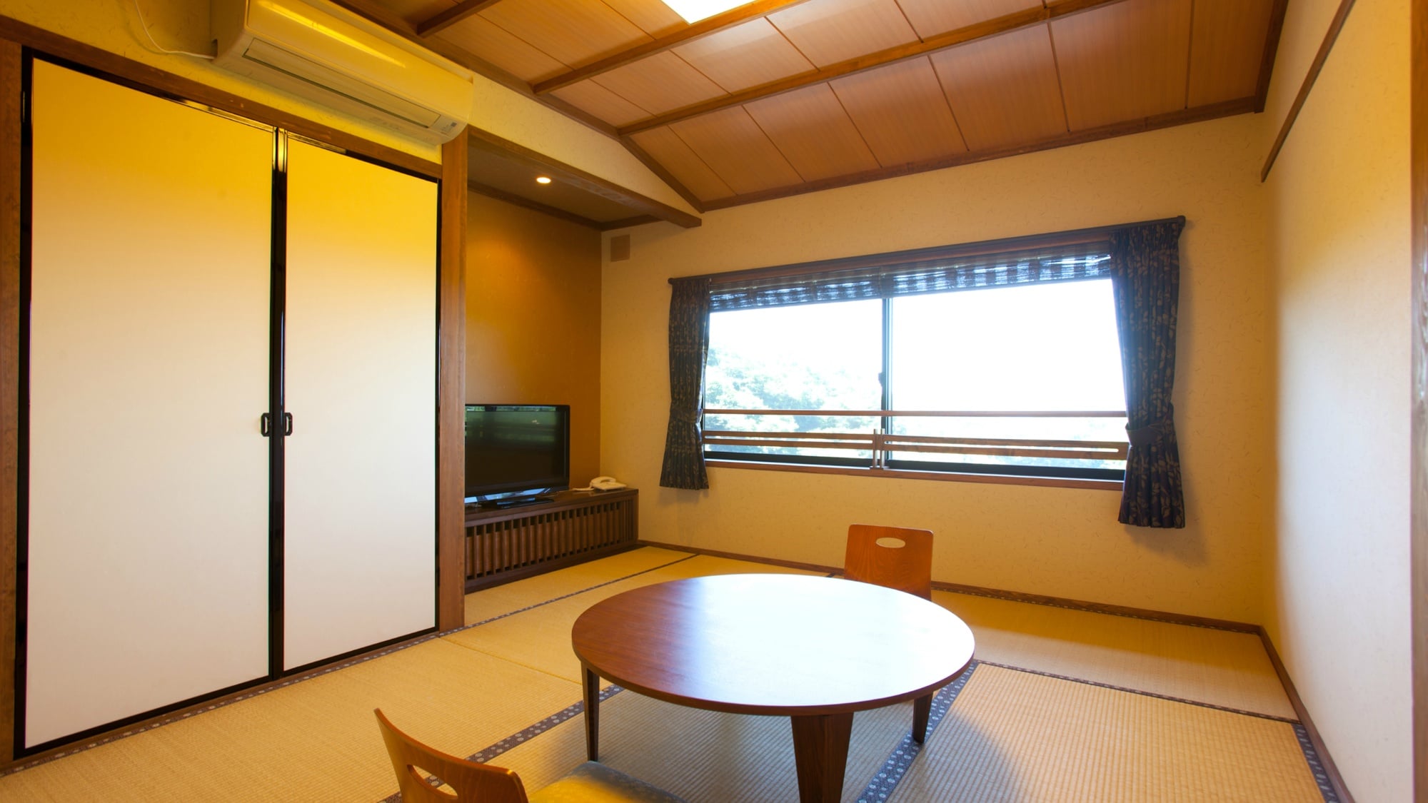 Main building guest room Japanese-style room 6 tatami mats