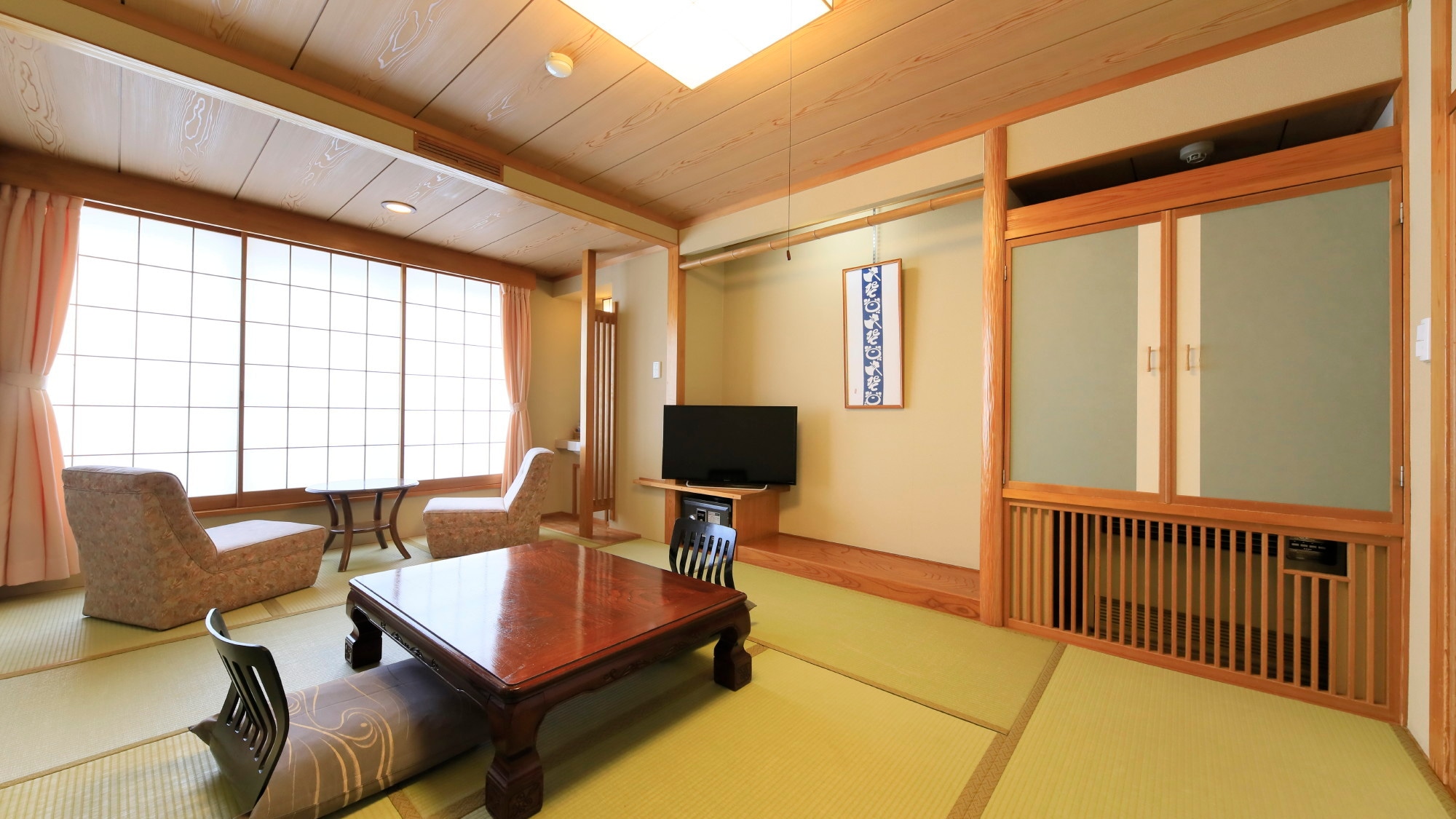 Kamar gaya Jepang 8 tikar tatami