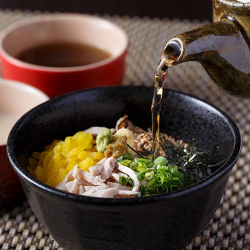 아침 식사 메뉴 예 TOKYO 닭 밥