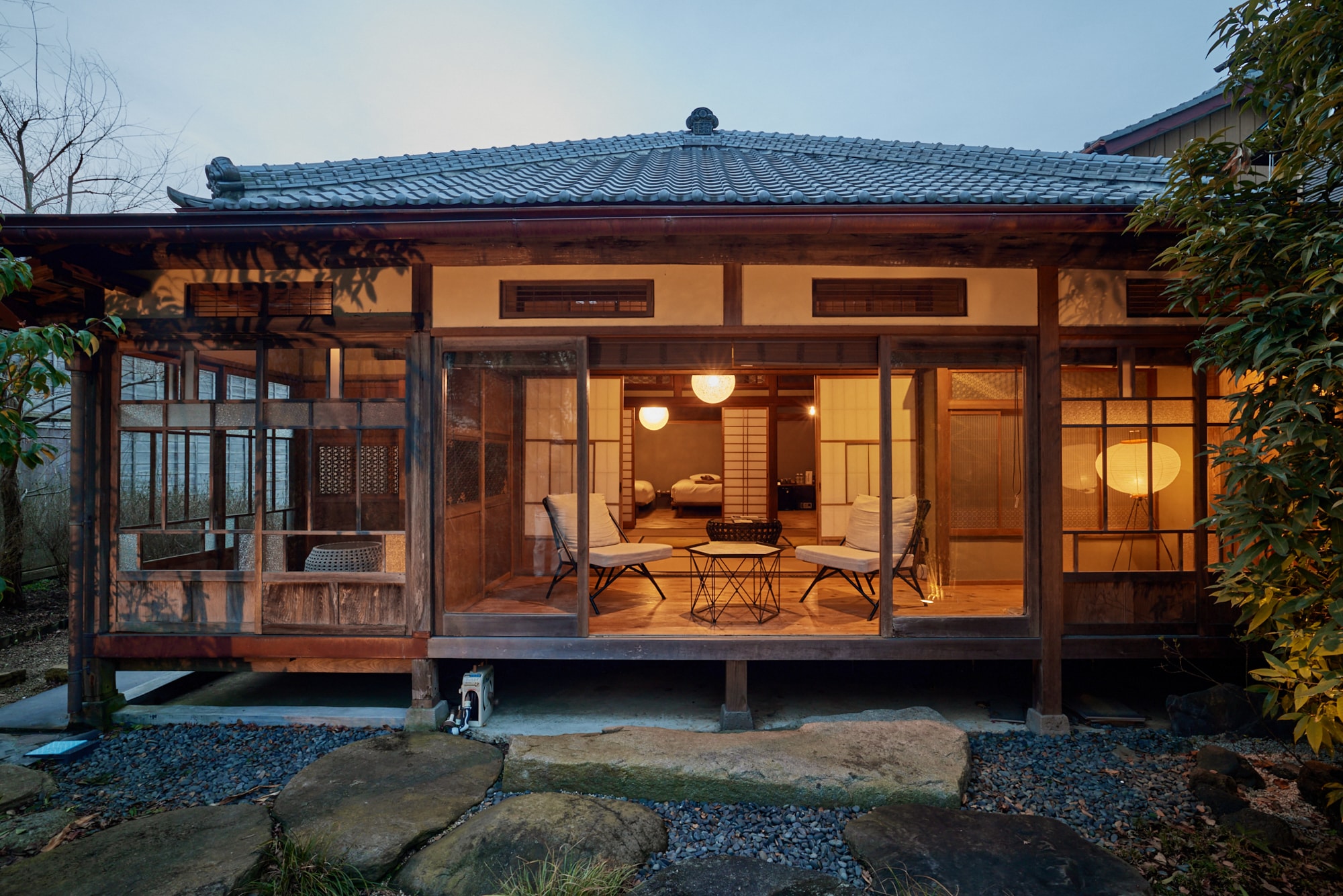 [VMG Suite / 201 (entire rental) / AOI building]