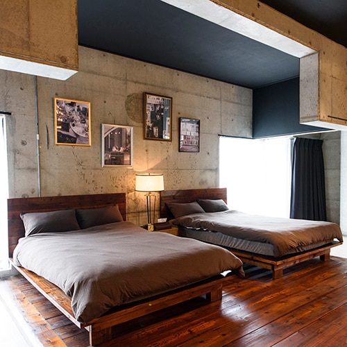 "Rockside" with 2 semi-double beds.