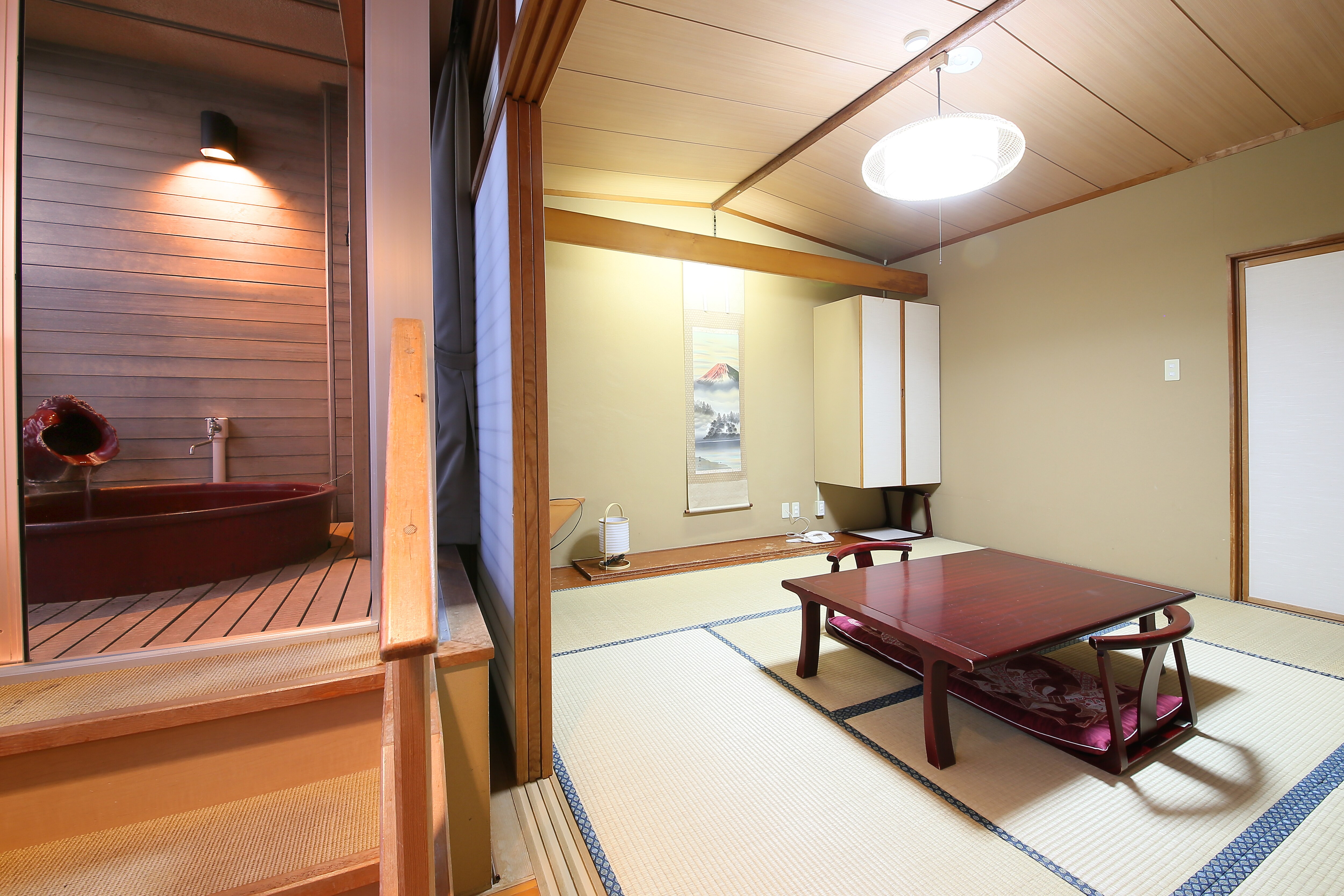 Rooms with open-air baths