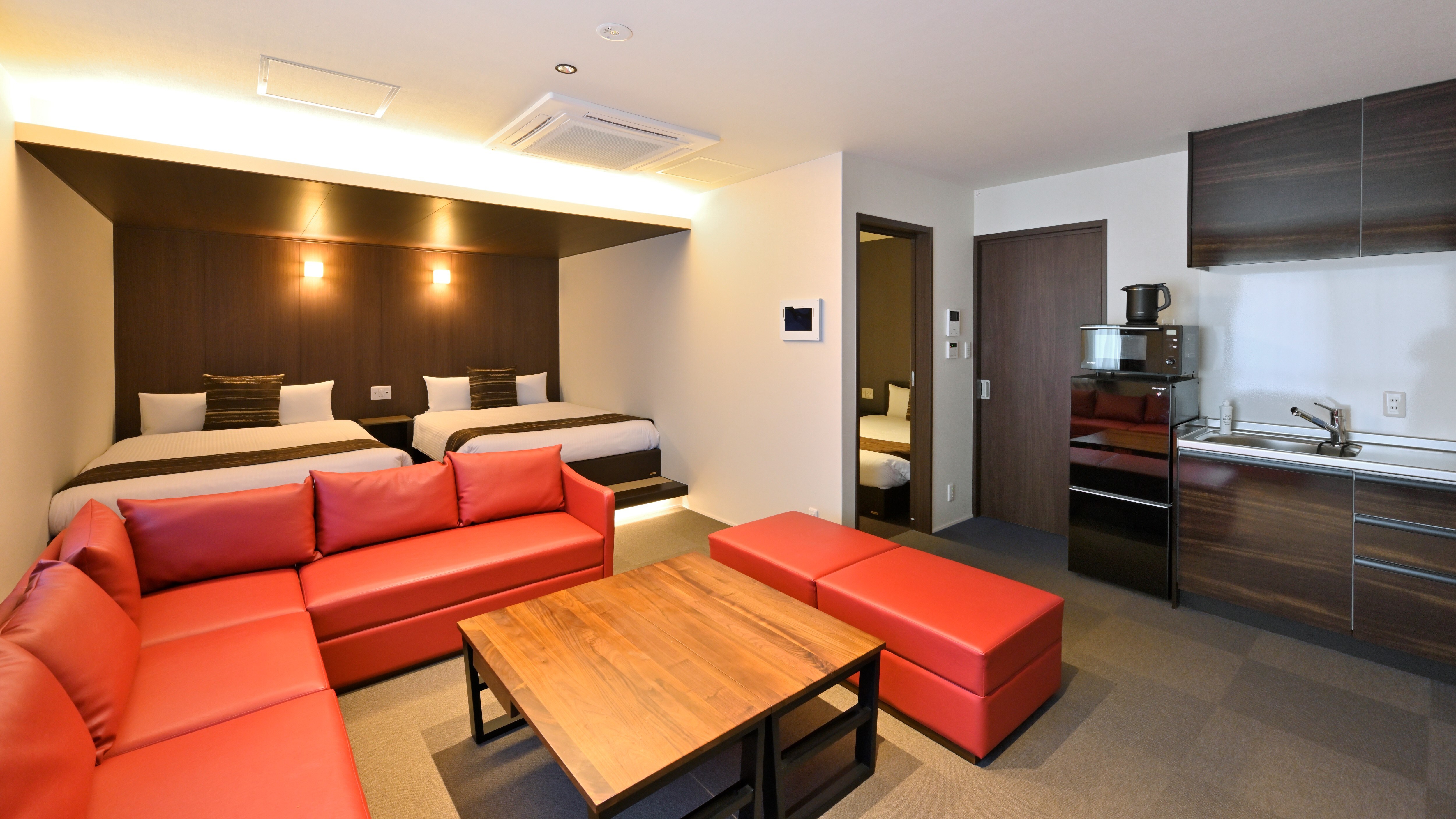 F Type | Family (private bedroom available)