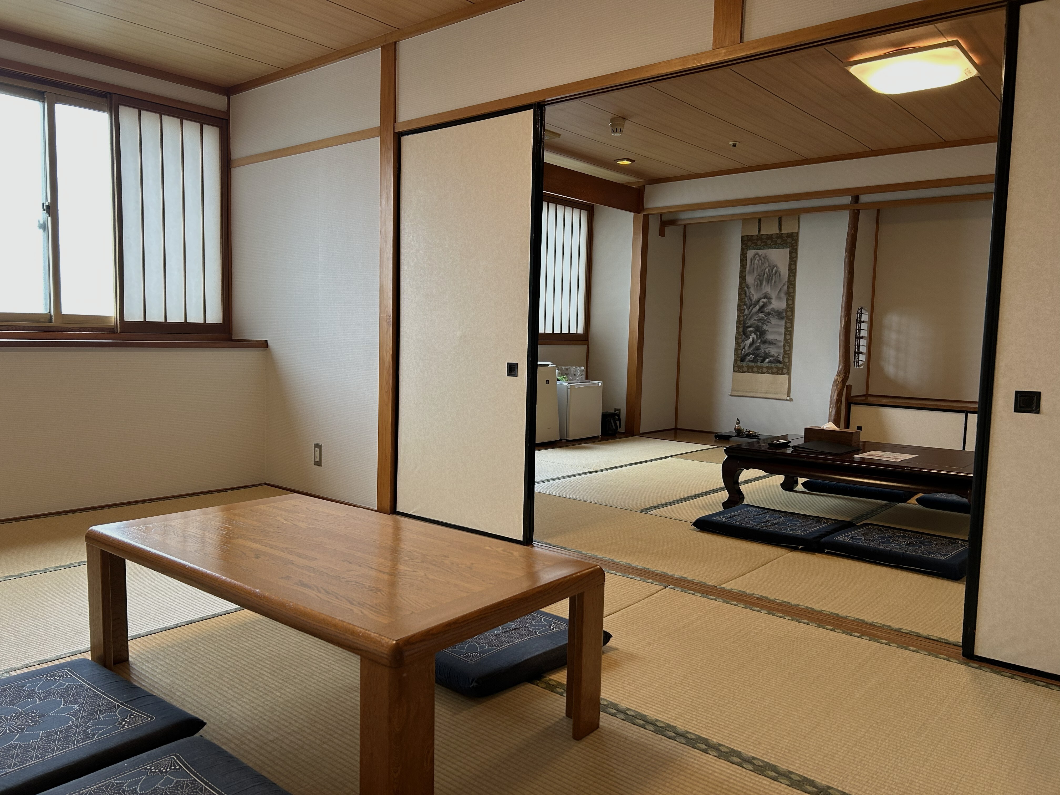 Hai phòng kiểu Nhật (12 chiếu tatami + 7 chiếu tatami) *Sức chứa: tối đa 9 người