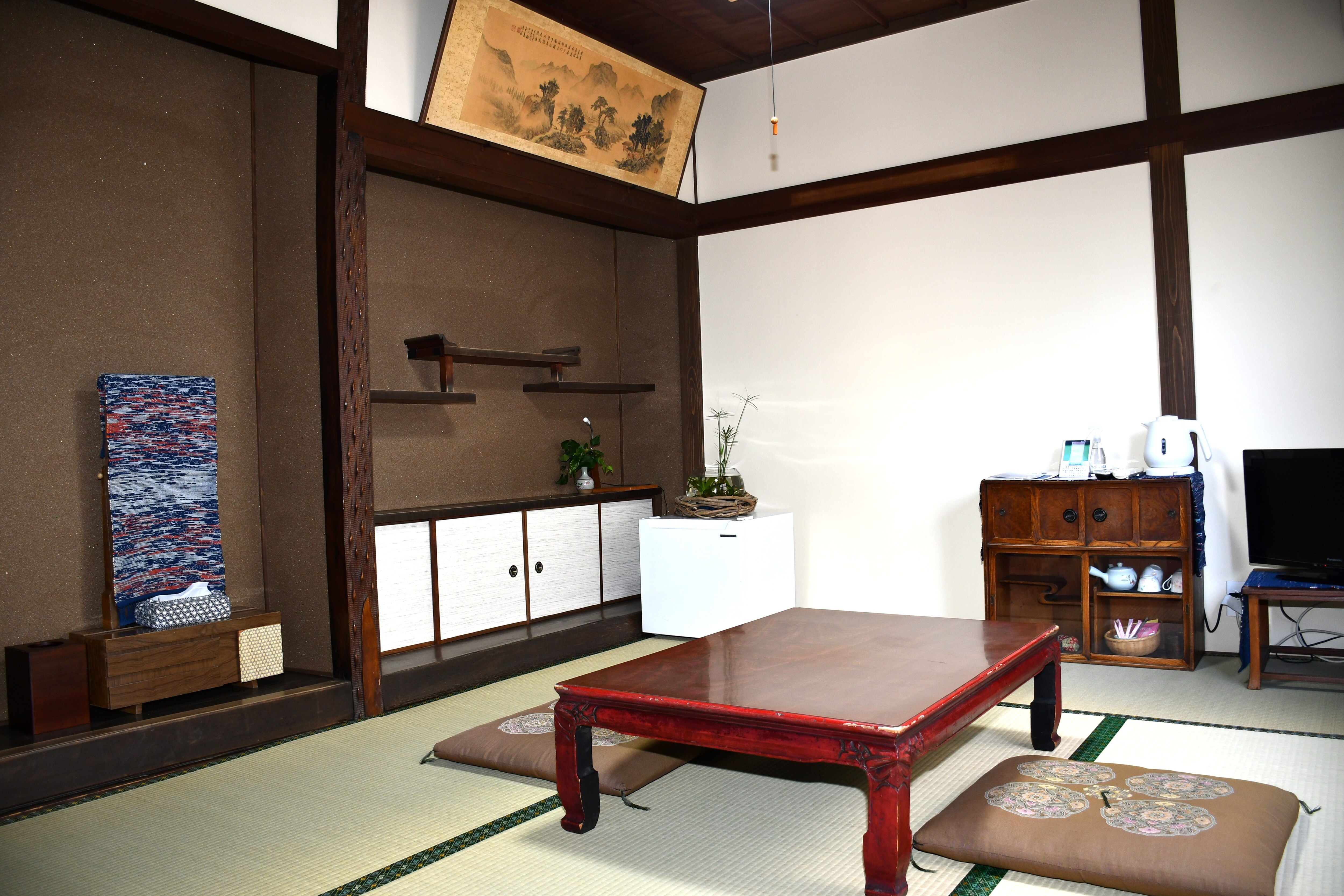Room 5