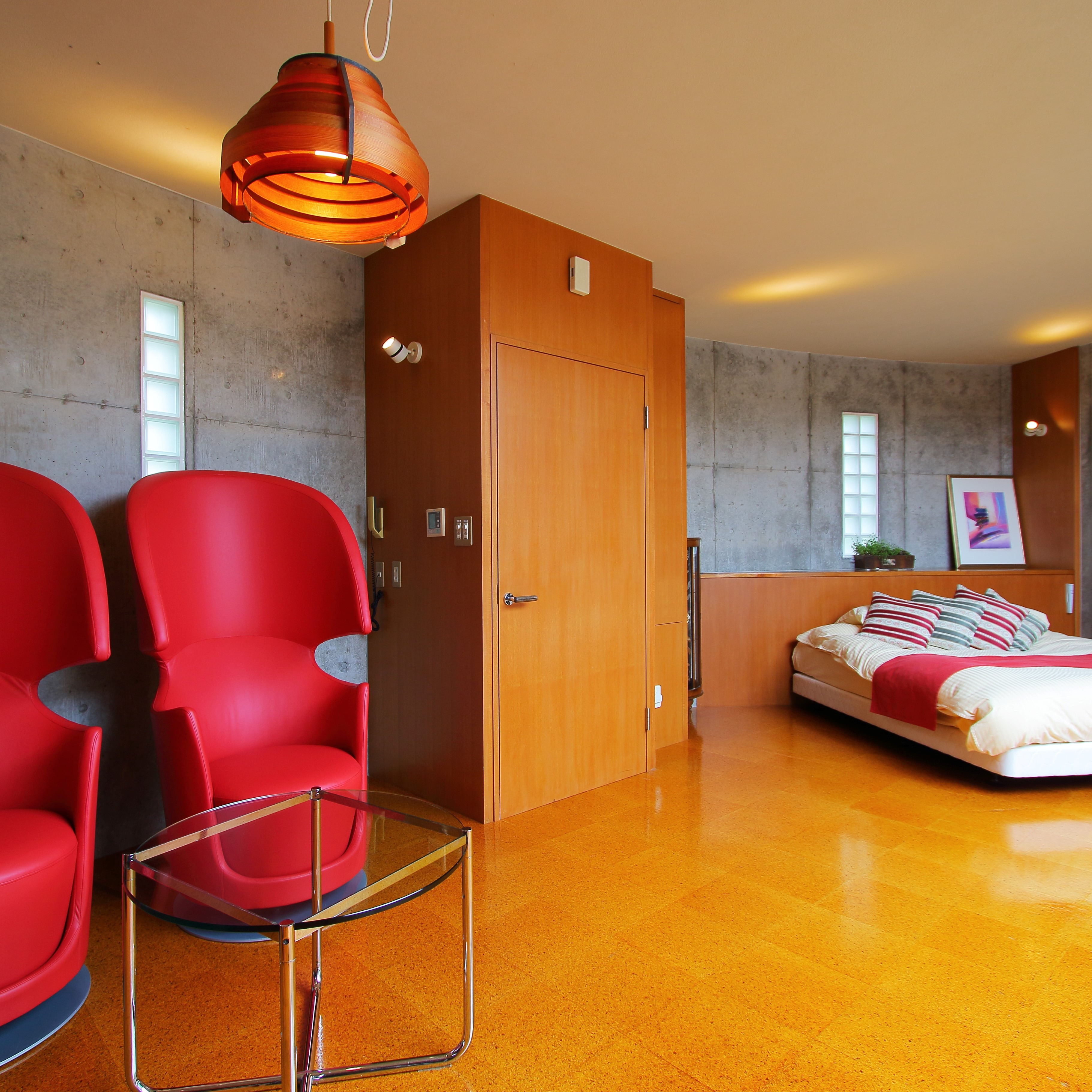 Flat Building, Room 306, Sara
