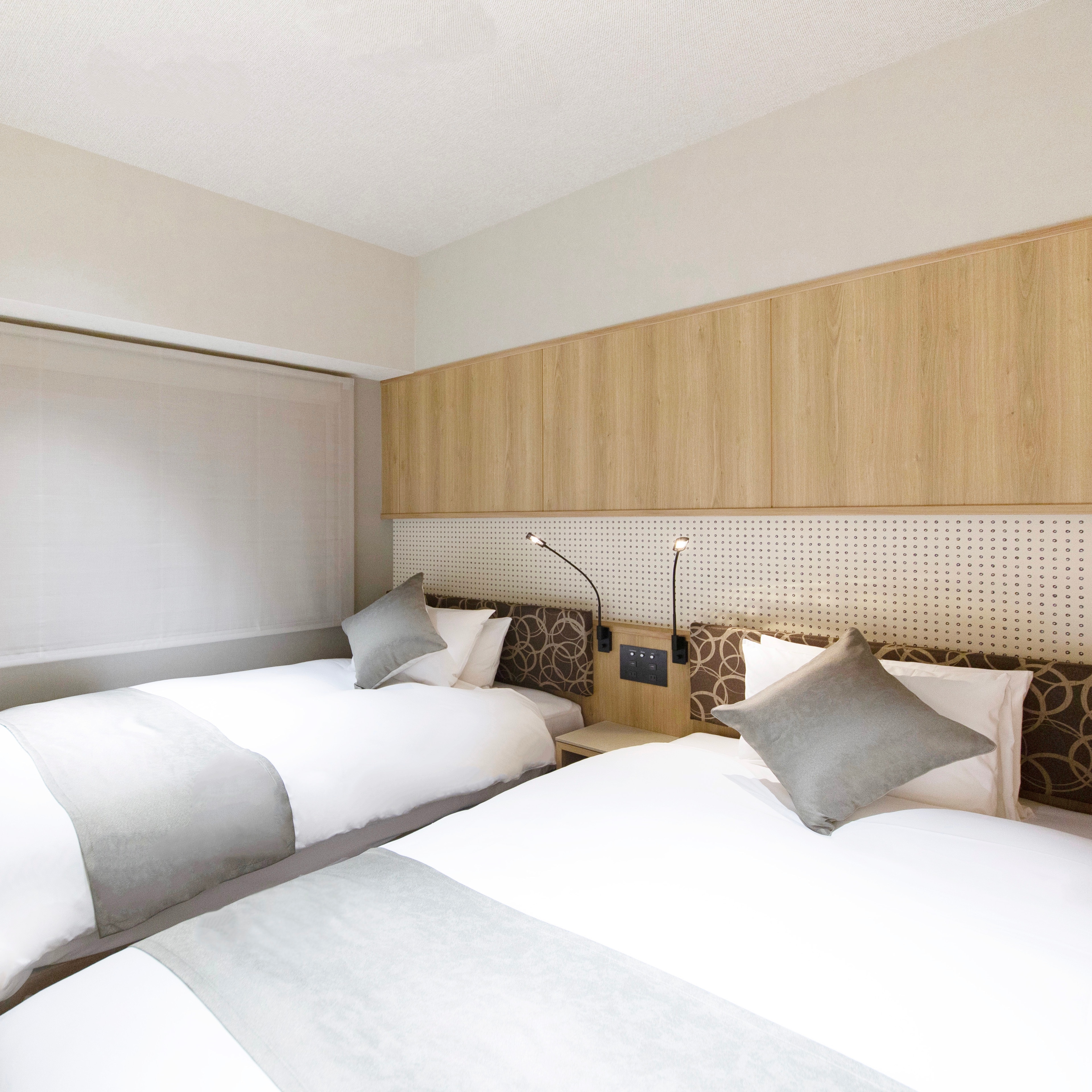 [Guest room] Superior twin room with 2 semi-double beds. Can be used by up to 4 people ♪
