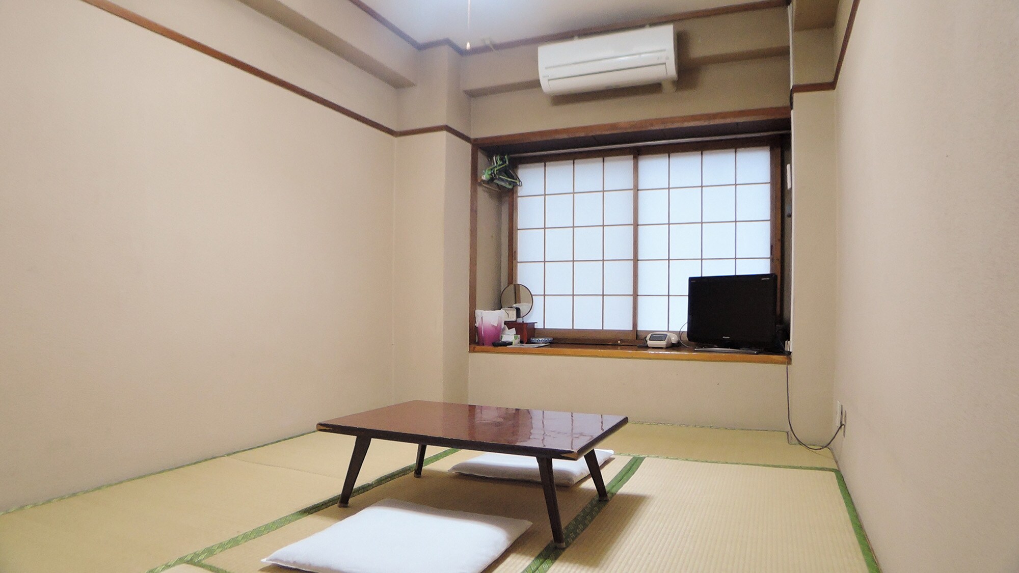 *[Example of a Japanese-style room] Please relax in a tatami room.