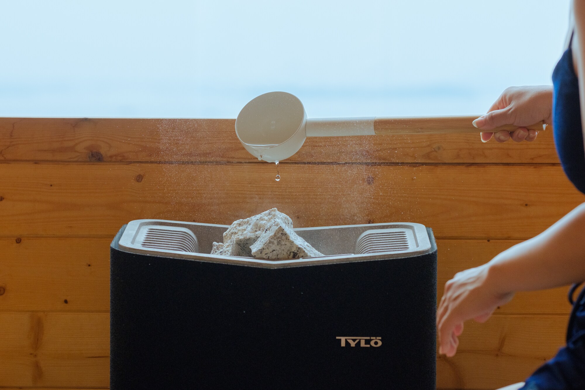 Self-louver will envelop you in the scent of Setouchi lemons.