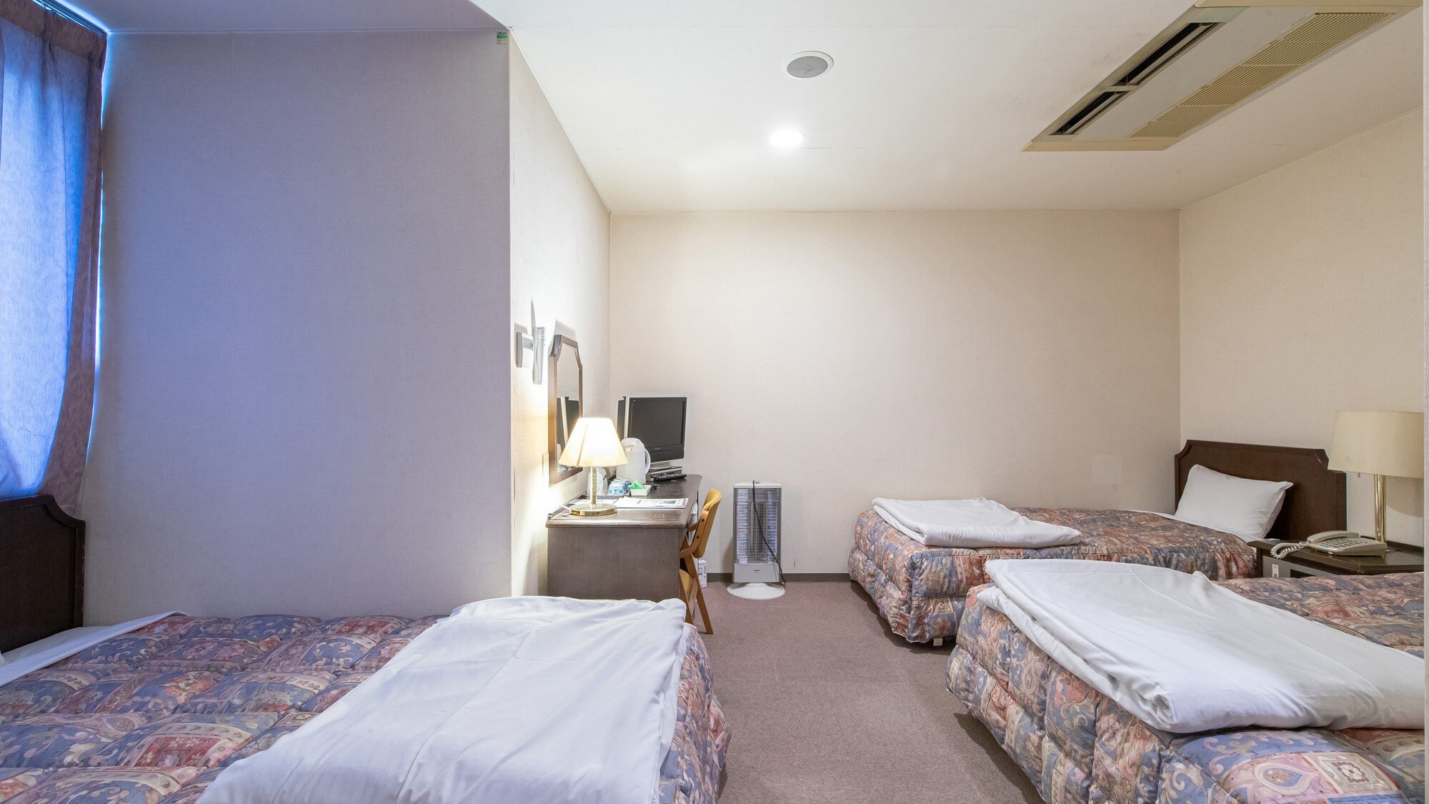 Triple Room