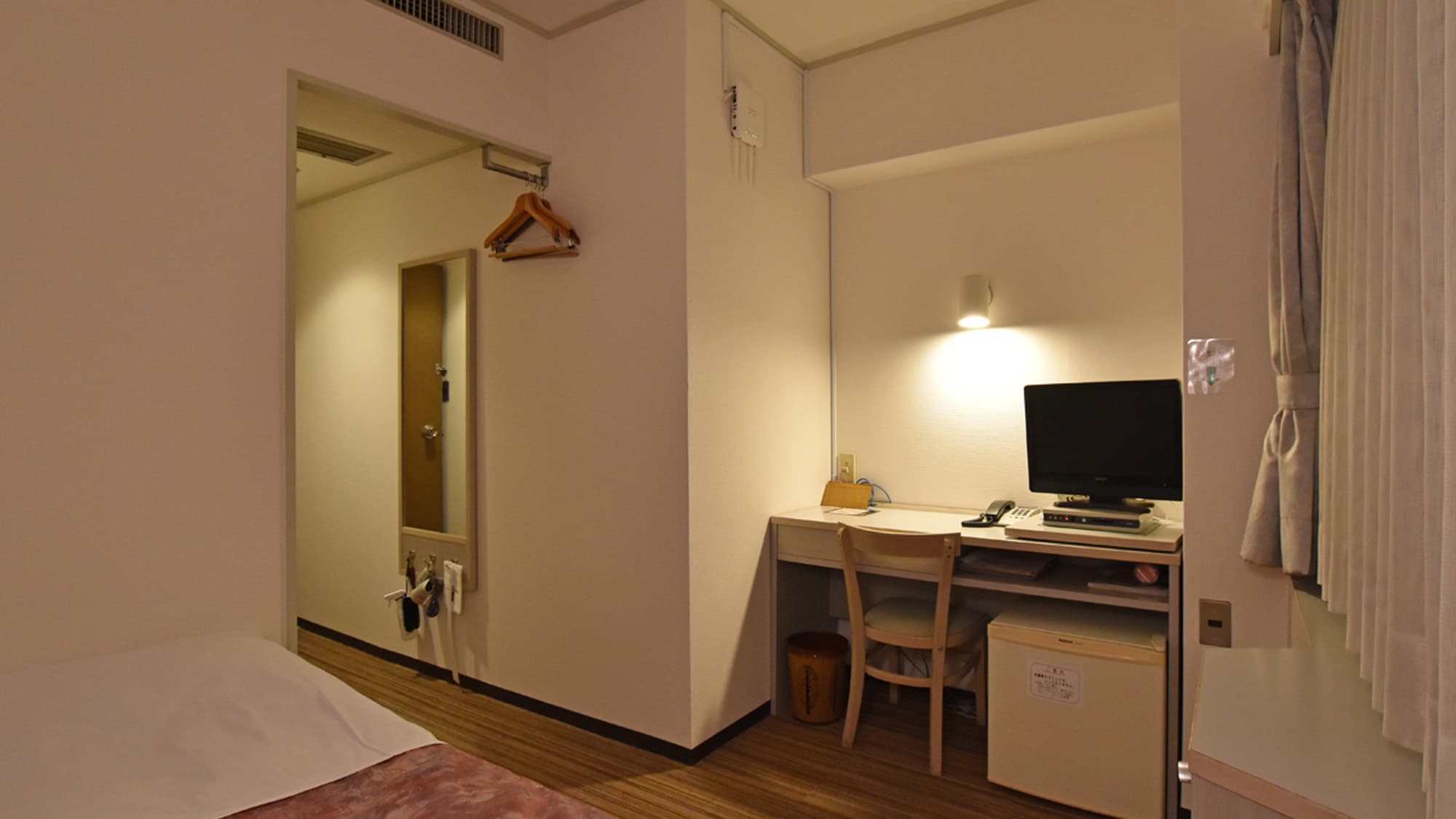 【小型雙人房範例】您可以舒適地在這裡住宿♪